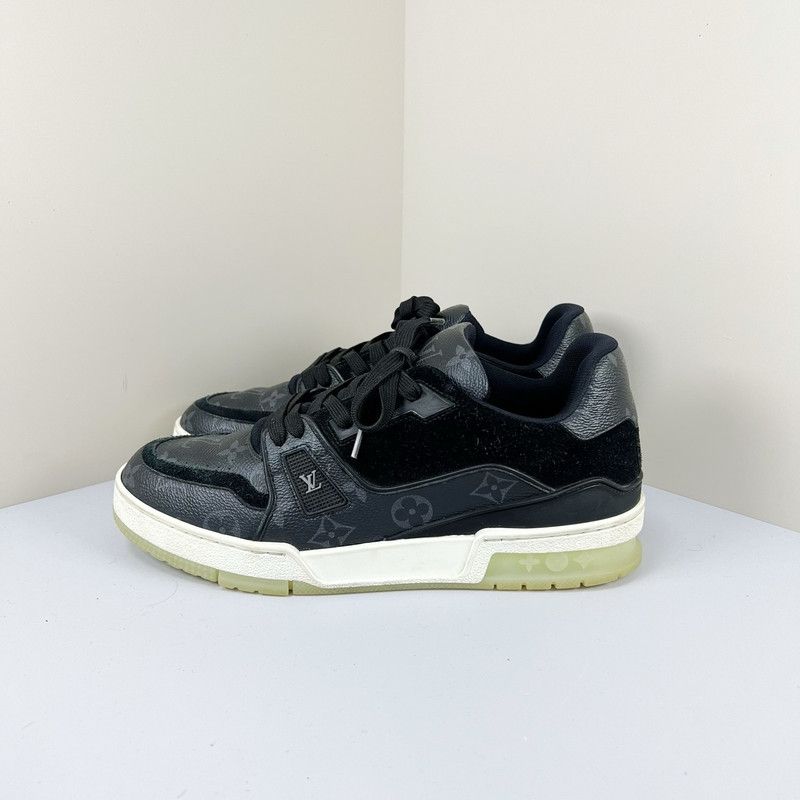 Louis Vuitton Louis Vuitton Trainer Low Top Fashion Sneakers 0079 Size US 8.5 / EU 41-42 - 1 Thumbnail