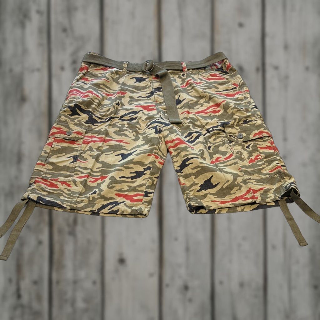 Southpole Cargo Shorts Men's 44 Multicolor Camo Ripstop Belt