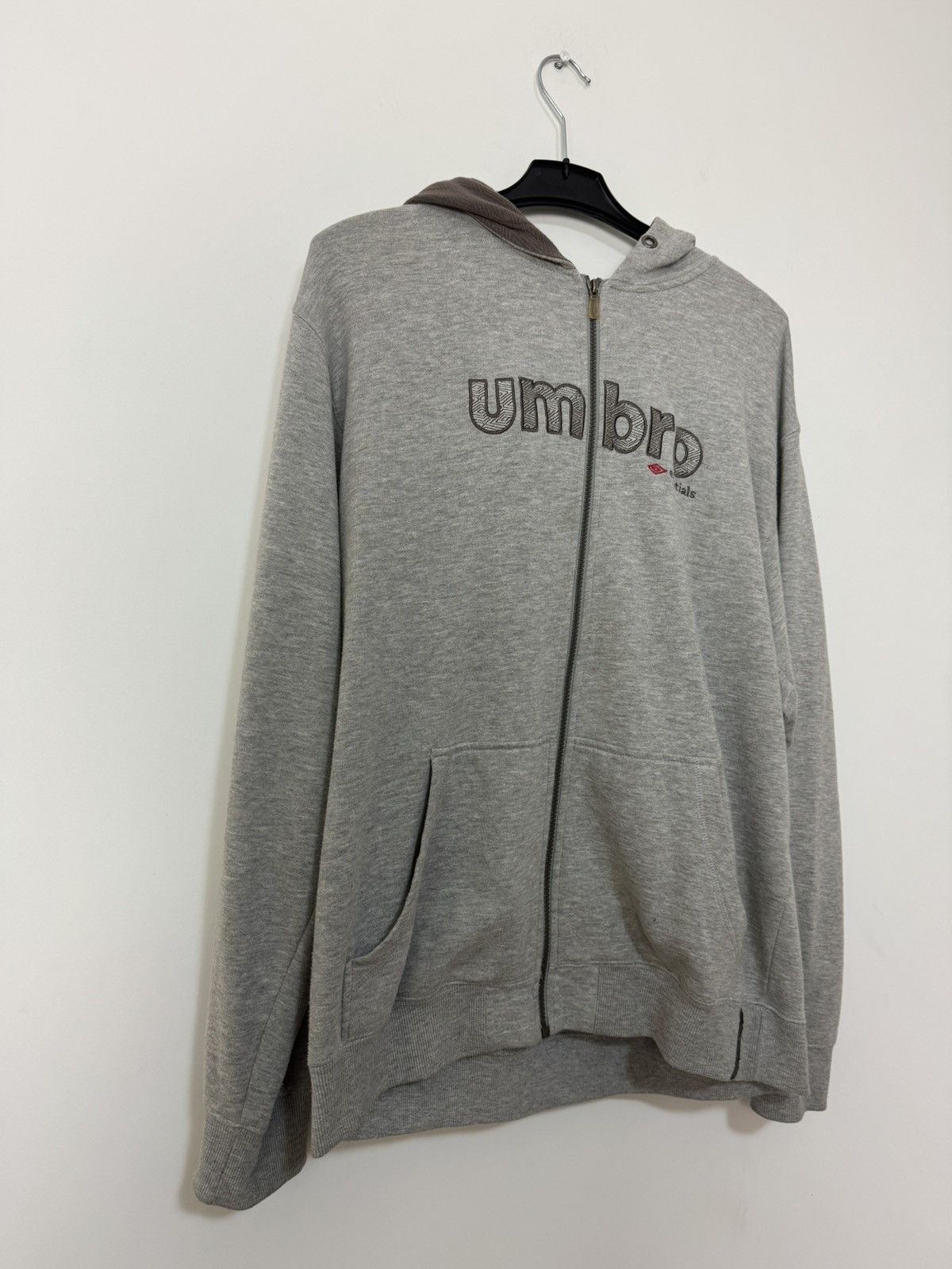 Umbro Vintage Y2K Umbro Essentials Zip Hoodie Football Streetwear Size US XL / EU 56 / 4 - 6 Thumbnail