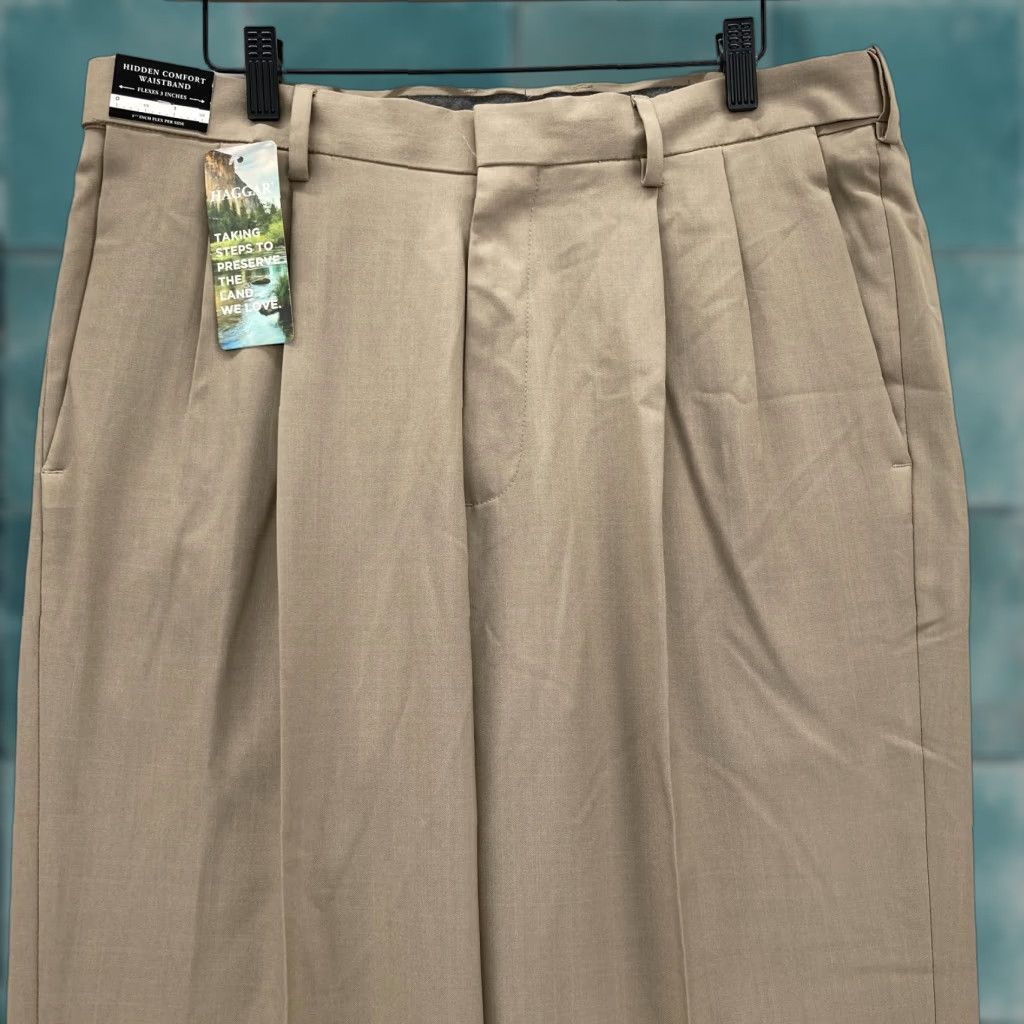 Haggar Haggar Dress Pants Mens 34x30 Khaki Beige Stretch Premium Comfort Wrinkle Resistant Business Workwear Straight Inseam 30in Regular Fit Size US 34 / EU 50 - 1 Thumbnail