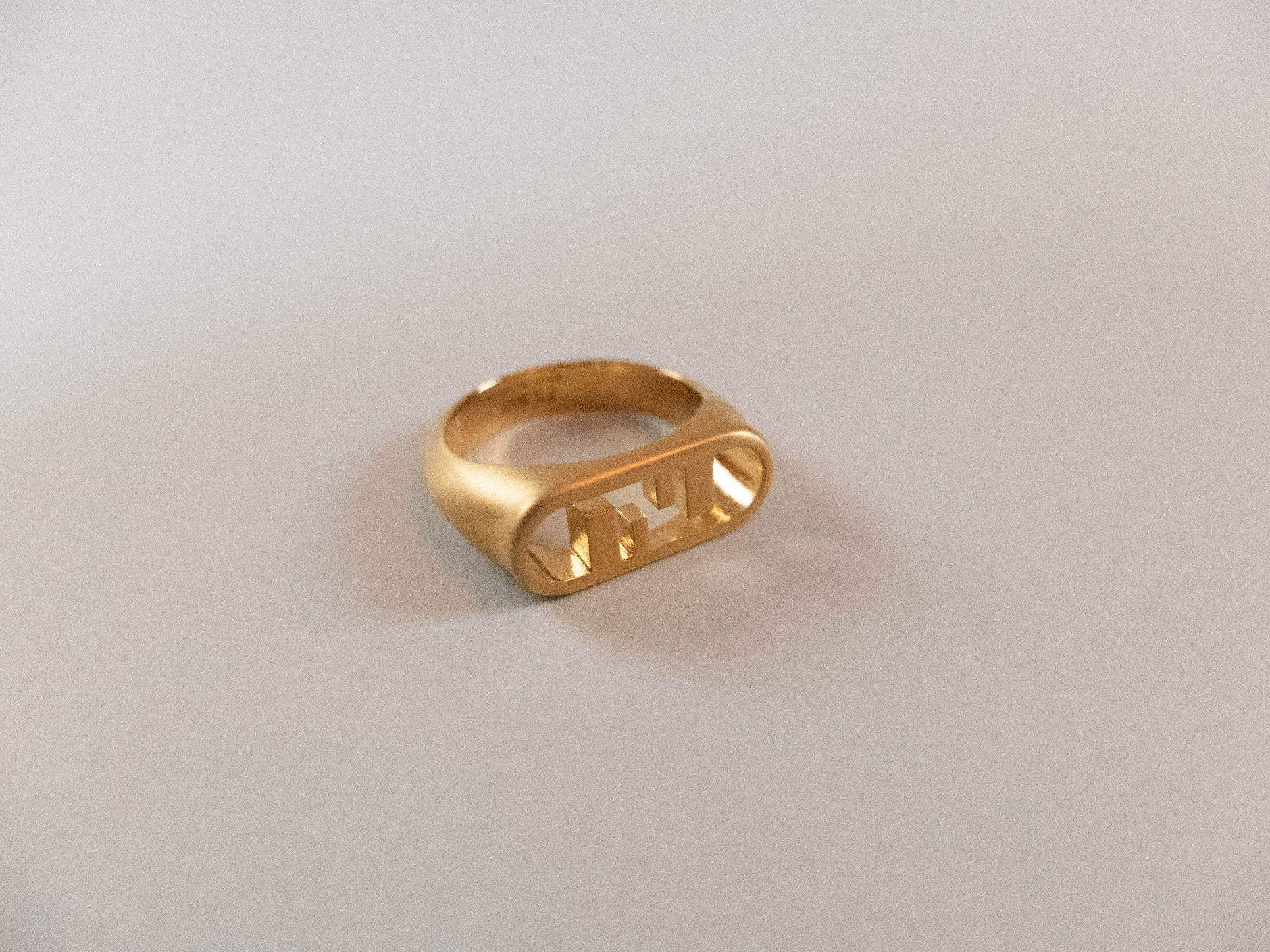 Fendi FENDI O'Lock satin gold tone metal FF ring Medium authentic Size ONE SIZE - 3 Thumbnail