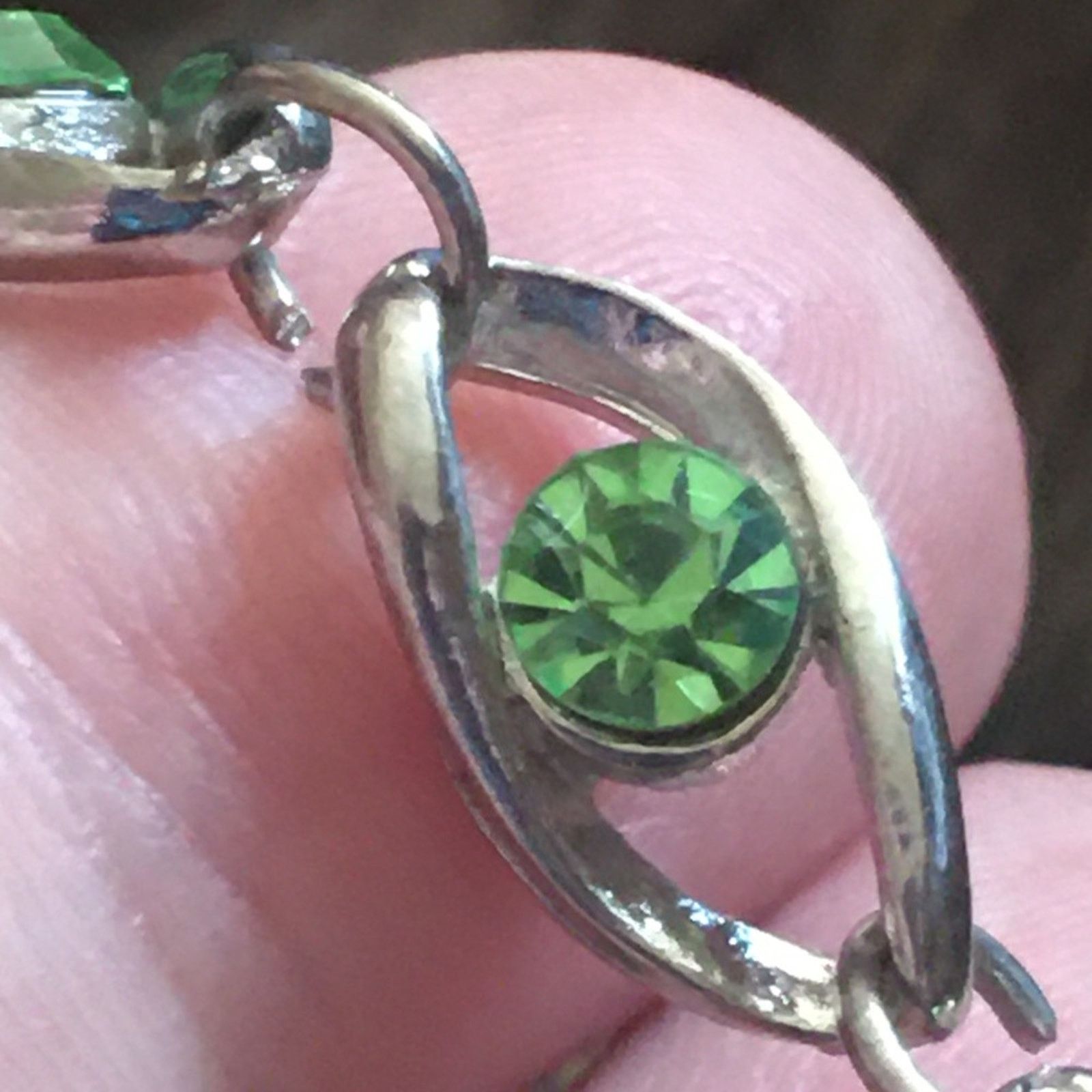 Vintage Vintage green faceted glass silver plated bracelet Size ONE SIZE - 6 Thumbnail