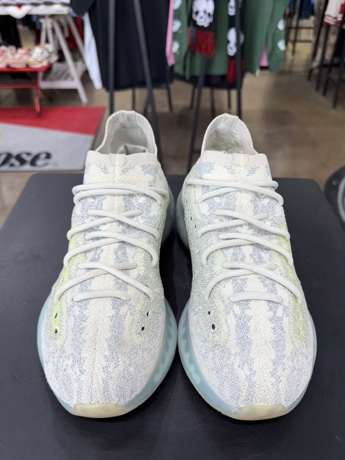 Adidas Yeezy Boost 380 Alien Blue Size 9 (2021) Size US 9 / EU 42 - 2 Thumbnail