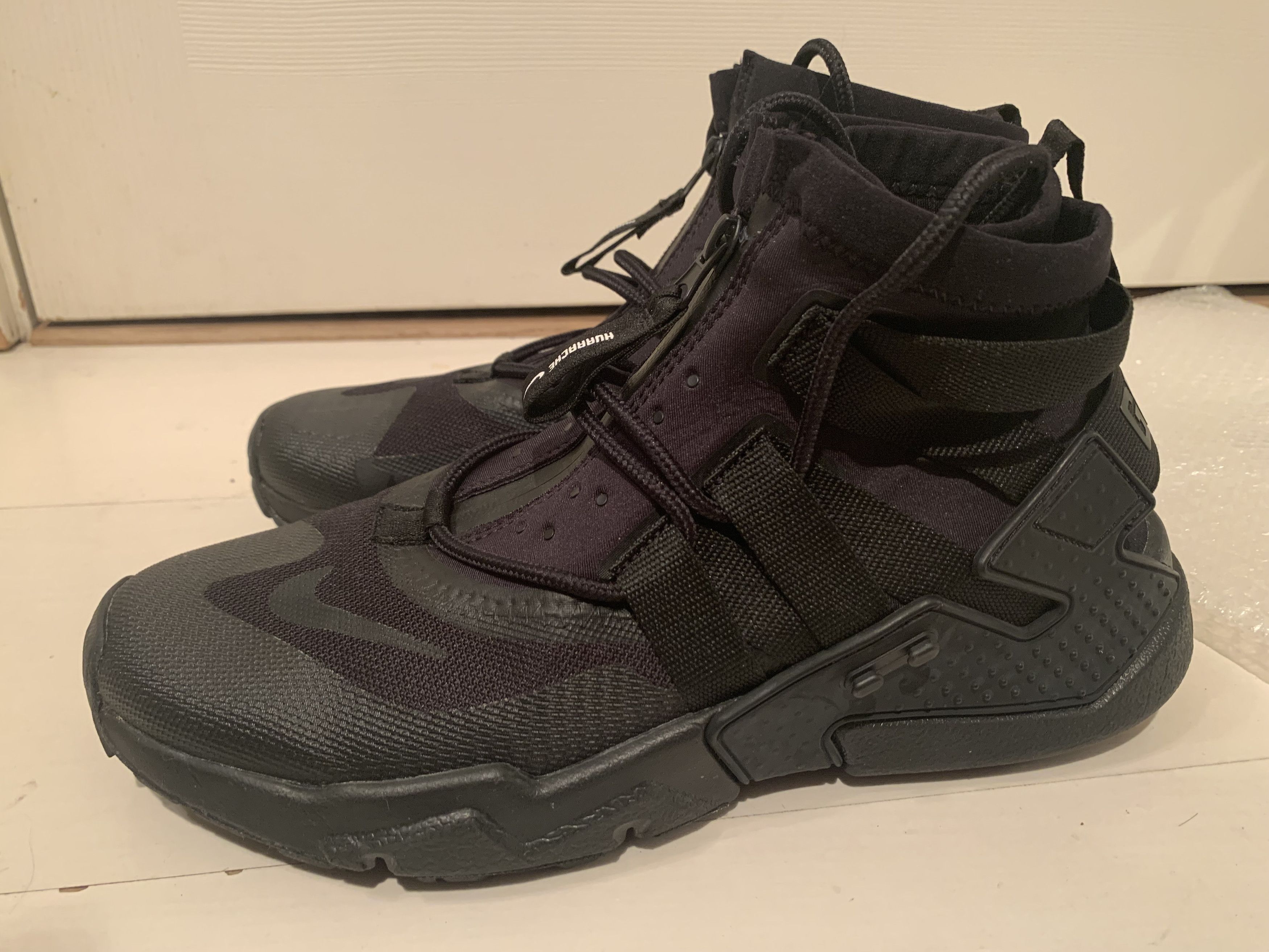 Nike Nike Air Huarache Gripp Black Size US 11 / EU 44 - 1 Thumbnail