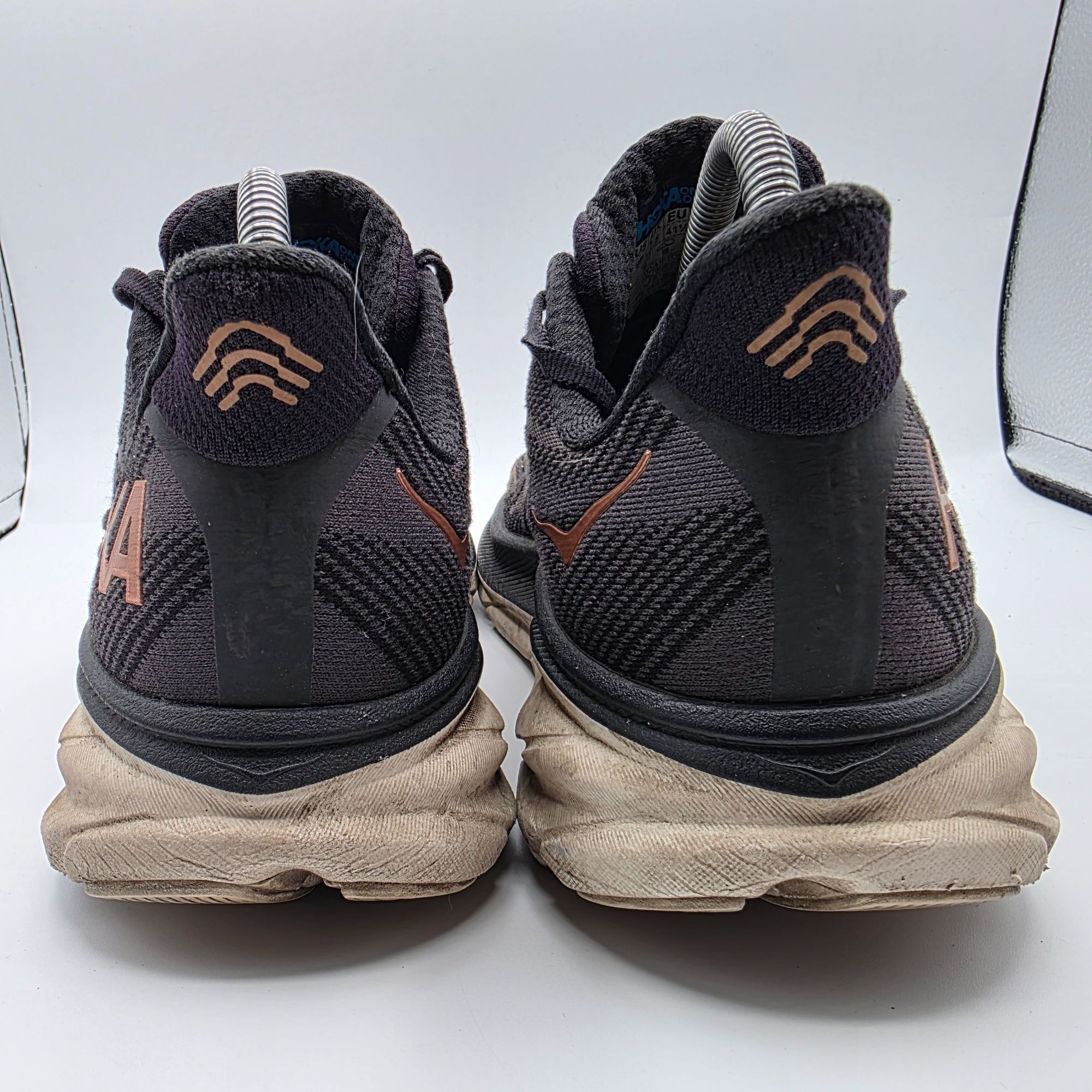 Hoka Hoka One One Clifton 9 Womens Size 9 B Black Shoes Athletic Size US 9 / IT 39 - 5 Thumbnail