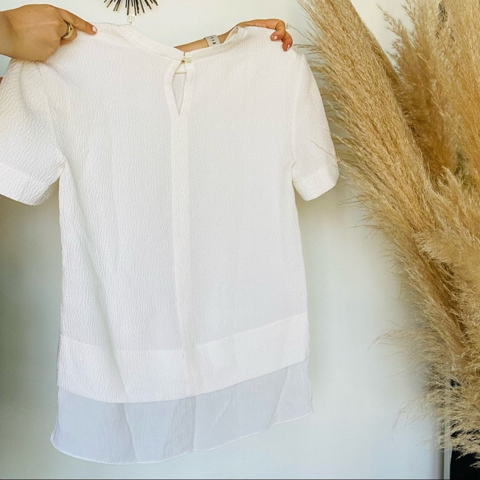 Helmut Lang HELMUT LANG Silk White Short Sleeve Tee Shirt Blouse Top Size XS / US 0-2 / IT 36-38 - 6 Thumbnail