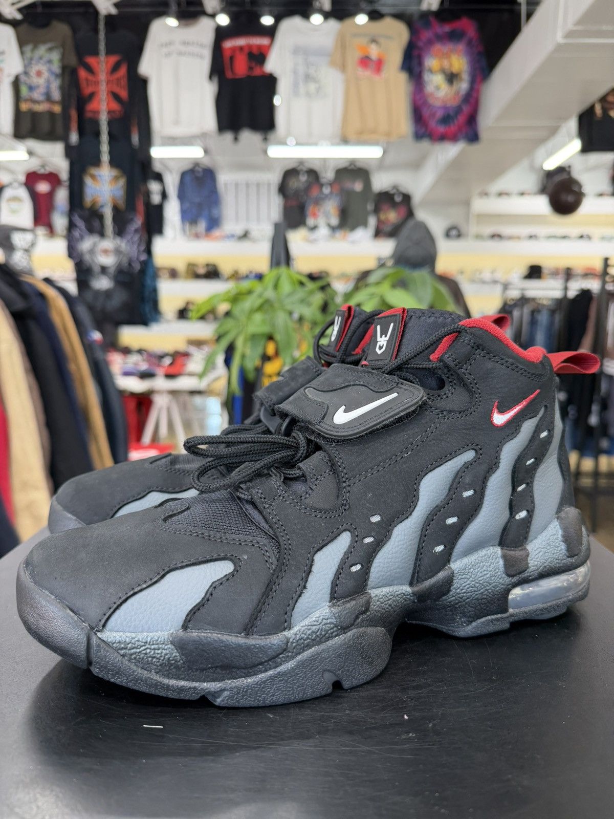 Nike Nike Air DT Max Falcons Size 9 (2024) Size US 9 / EU 42 - 1 Thumbnail