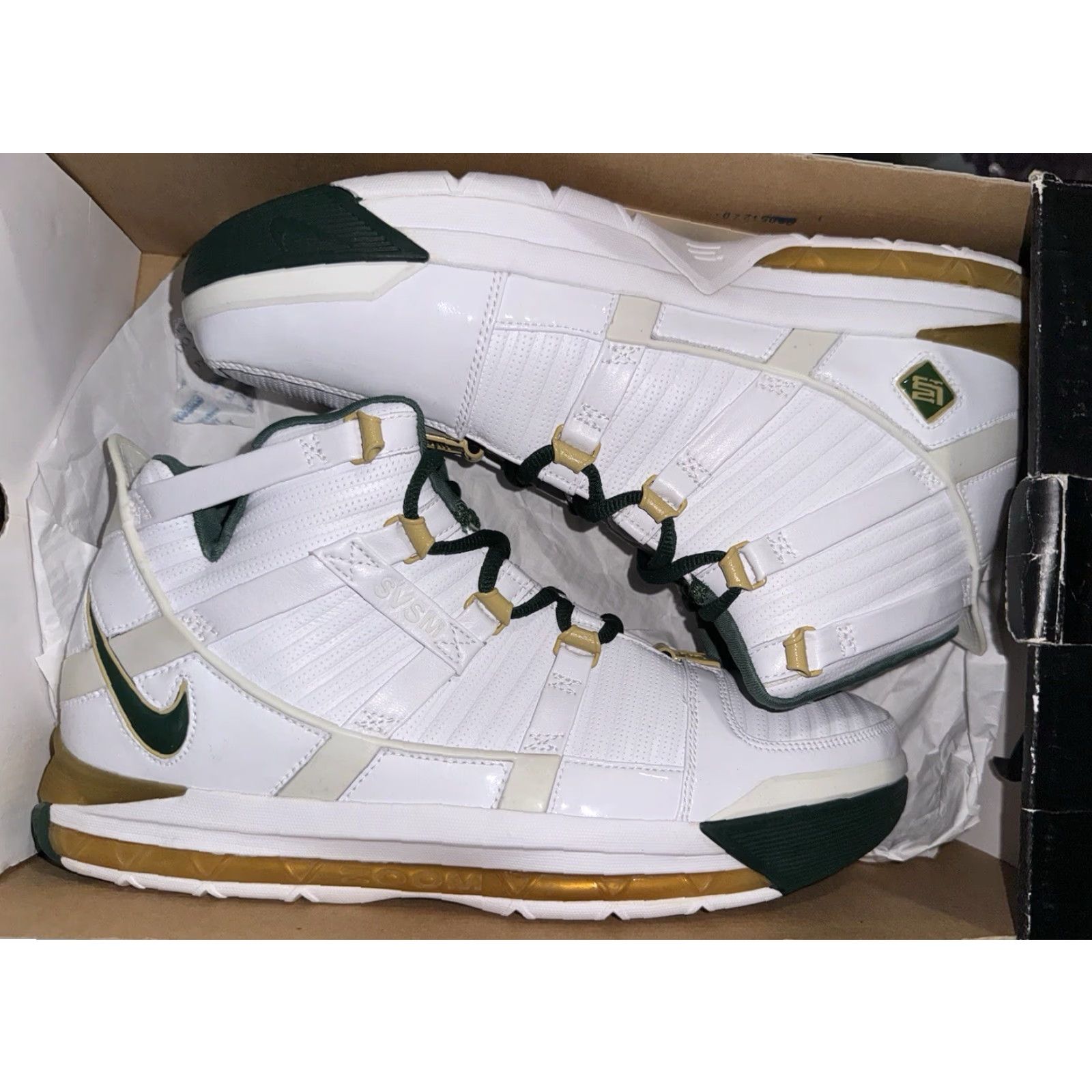 Nike VINTAGE Nike Zoom LeBron III 3 SVSM Gold Heel PE Promo Sample Size 11 RARE Sneaker Mens 2005 Size US 11 / EU 44 - 7 Thumbnail