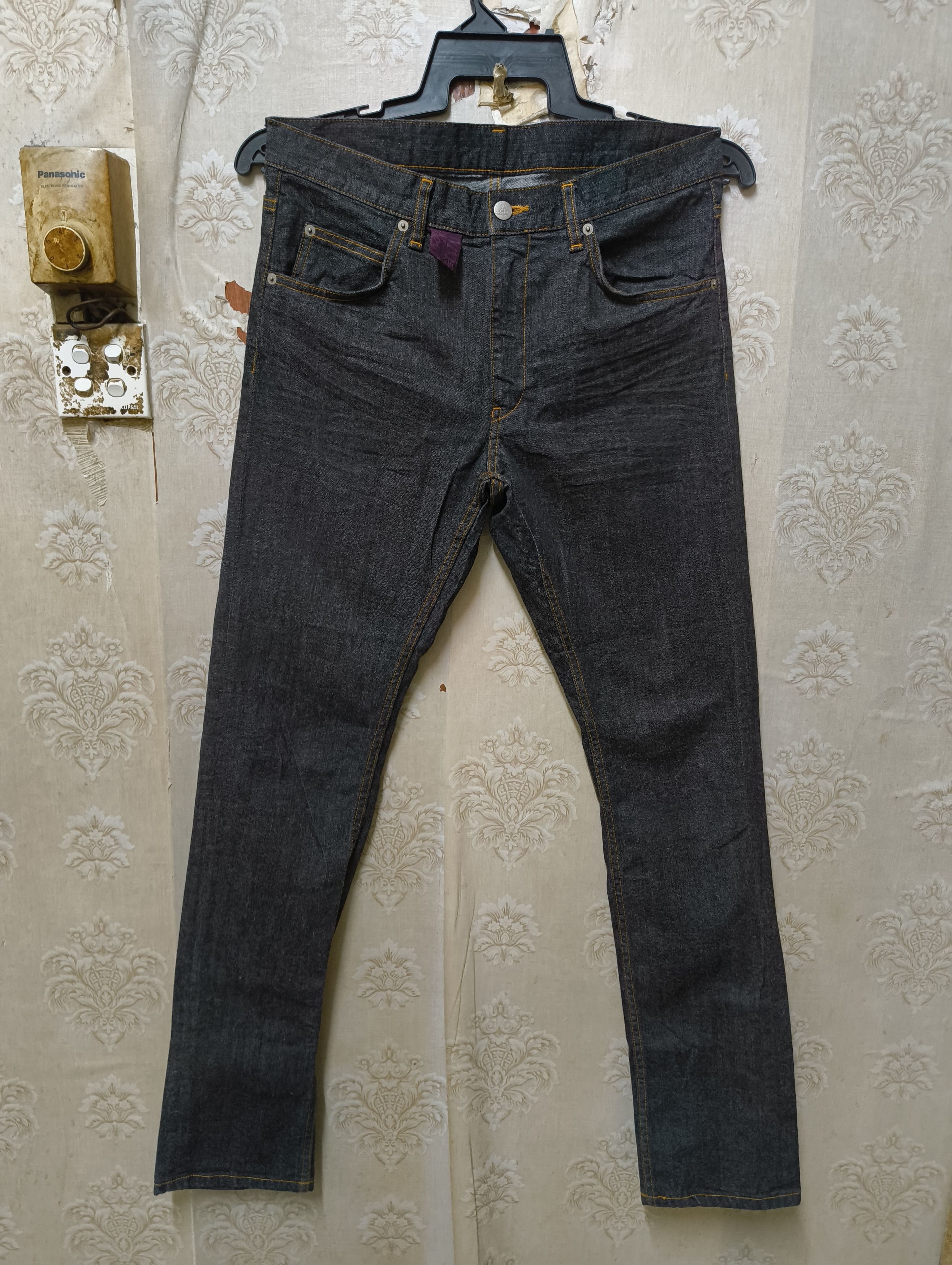 Designer × Vivienne Westwood VIVIANNE WESTWOOD MAN BLACK ORB DENIM Size US 32 / EU 48 - 1 Thumbnail