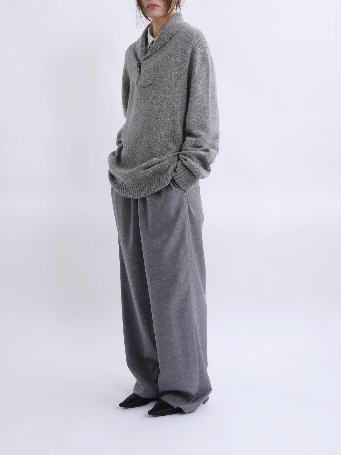 Tom Ford TOM FORD gray shawl collar cashmere knit single btn Size US L / EU 52-54 / 3 - 3 Thumbnail