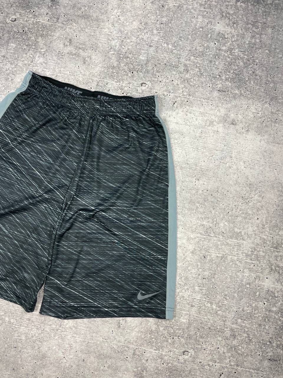 Nike Vintage Nike Y2K Style Drill Grey Wide Leg Casual Rap Shorts Size US 32 / EU 48 - 3 Thumbnail