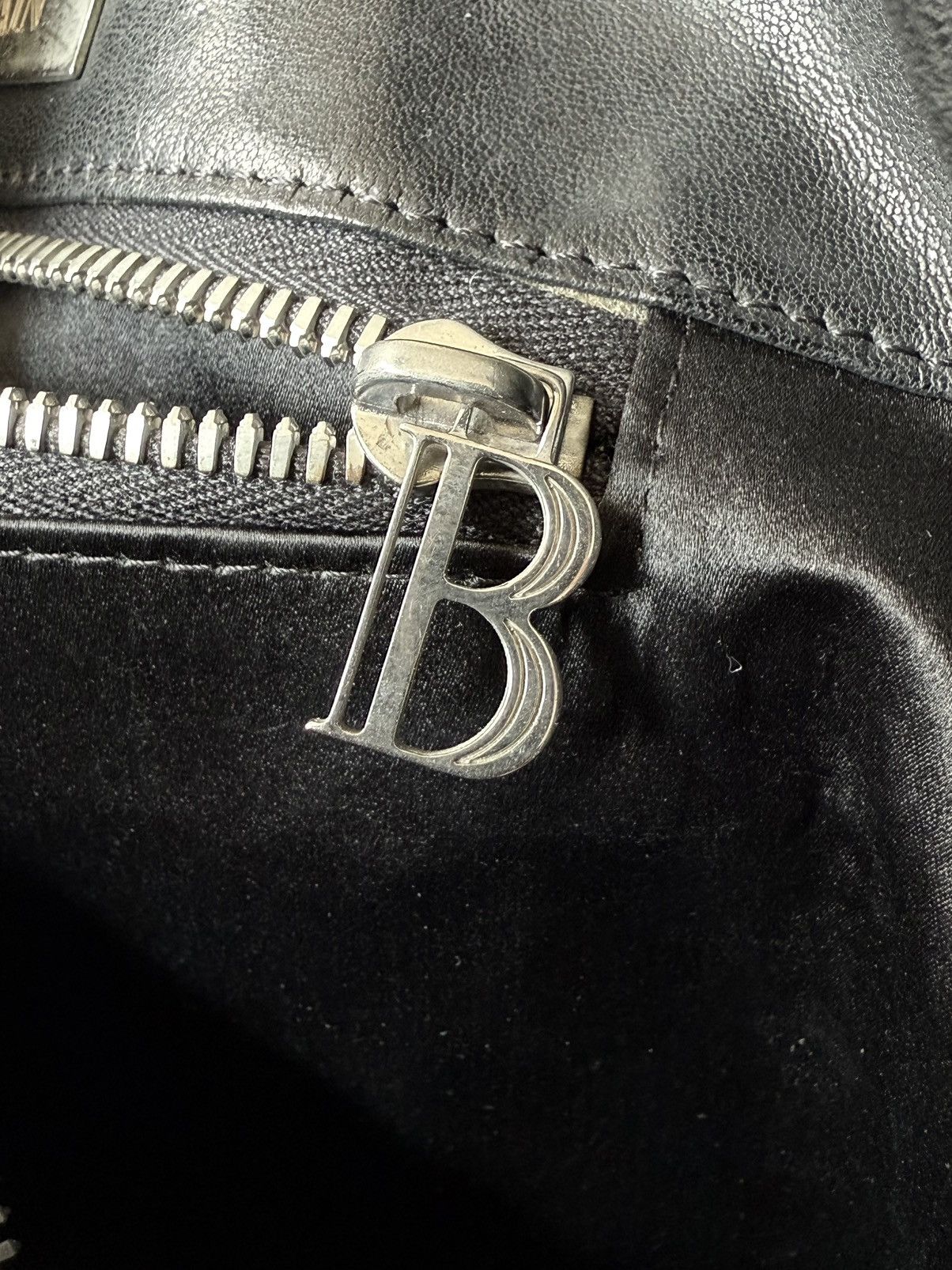 Balmain Balmain by Decarnin AW10 Black Leather Large Zipper Bag Size ONE SIZE - 7 Thumbnail