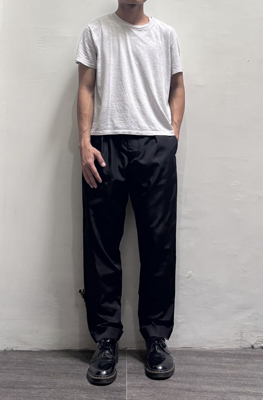 Prada FREE TAX! Garbardine Nylon Cropped Trousers Size US 32 / EU 48 - 1 Thumbnail