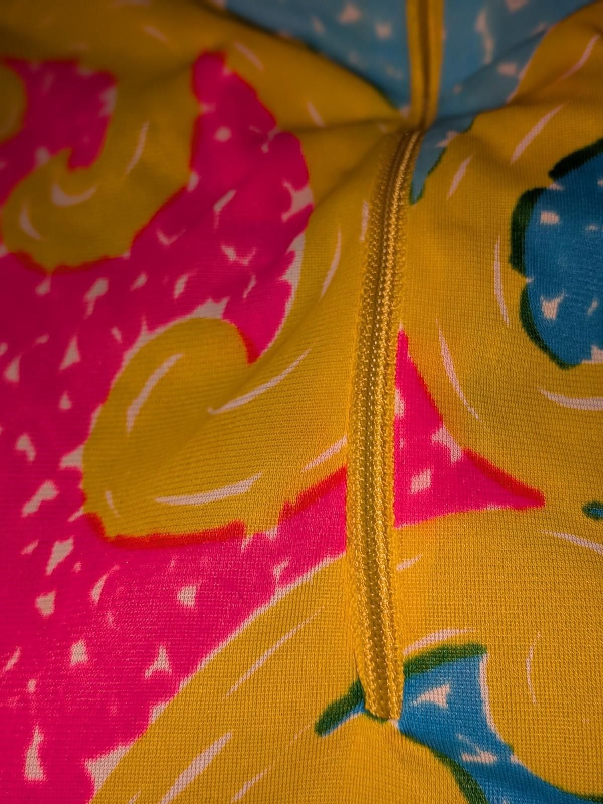 Handmade 80s Handmade Neon Filigree Mock Neck Sleeveless Zip up top Size M / US 6-8 / IT 42-44 - 3 Thumbnail