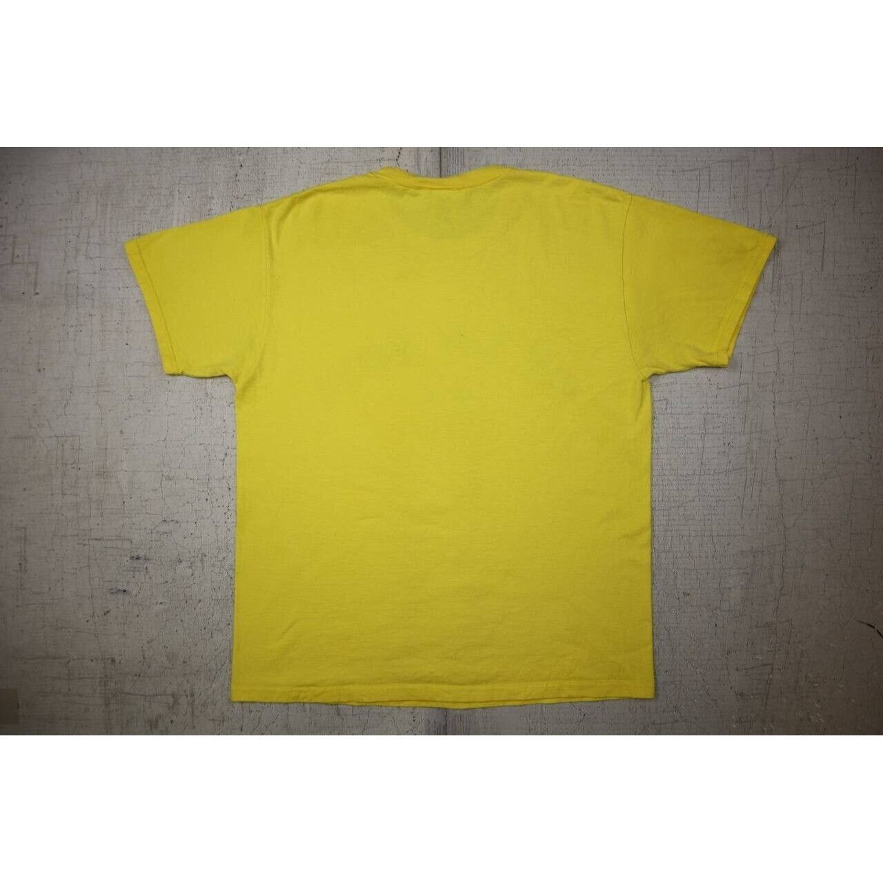 Fruit Of The Loom Vintage 90s De La Soul 3 feet high Yellow T Shirt Size Large Size US L / EU 52-54 / 3 - 6 Thumbnail