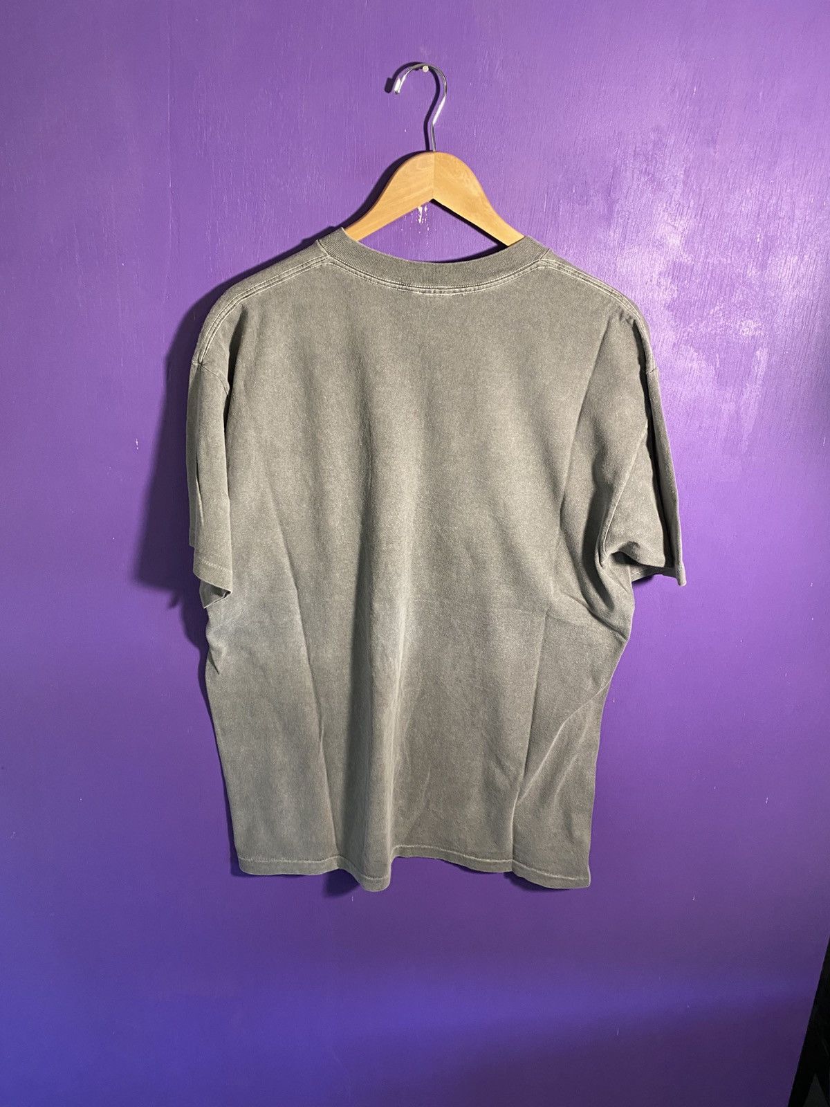 Other Vintage 90s embroidered wolf faded t-shirt Size US XL / EU 56 / 4 - 2 Thumbnail