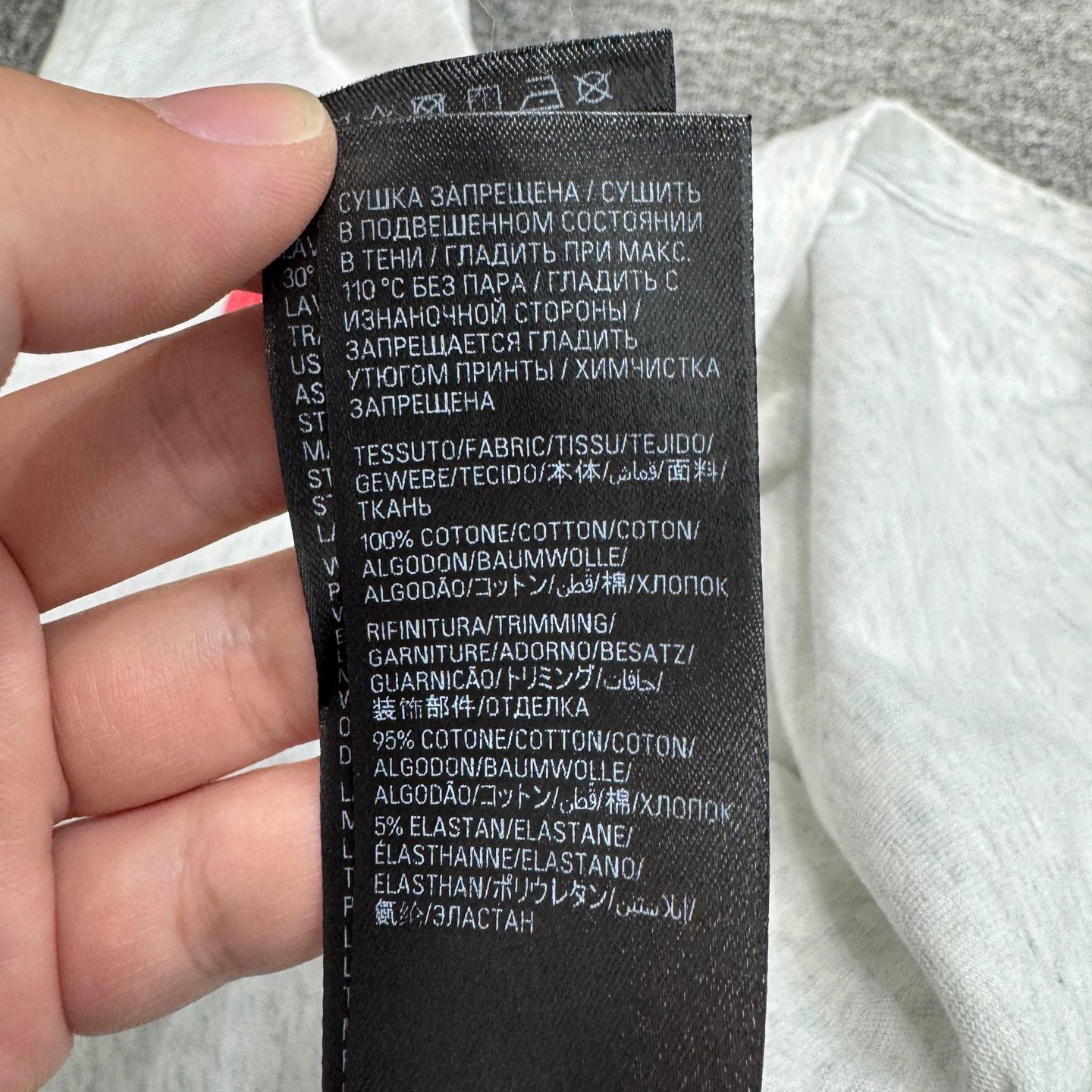 Balenciaga Balenciaga x AppleMusic Distressed Printed LS XS Size XS / US 0-2 / IT 36-38 - 4 Thumbnail