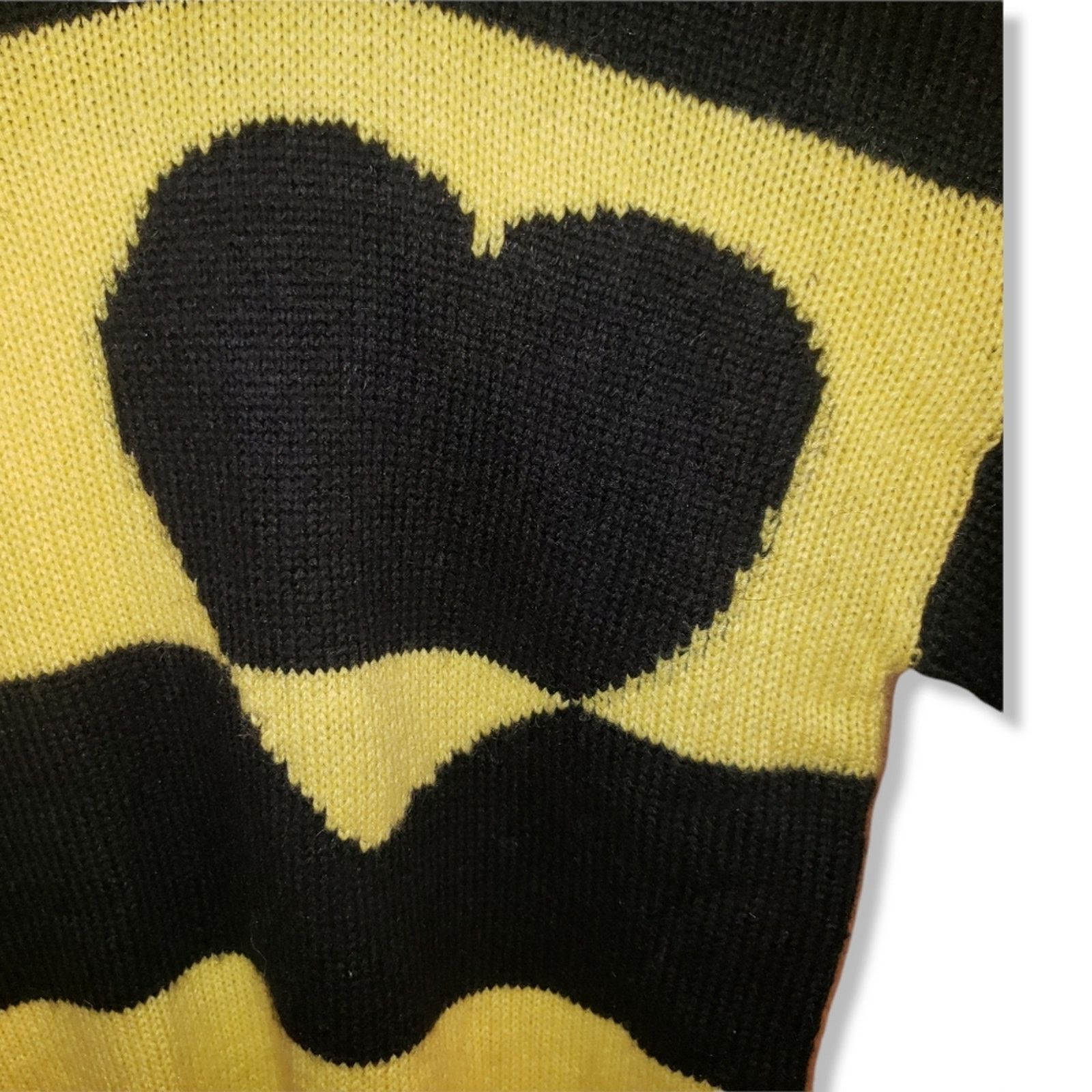 Other SHOW ROOM brand Woman's oversized sweater Yellow/black heart Size M / US 6-8 / IT 42-44 - 3 Thumbnail