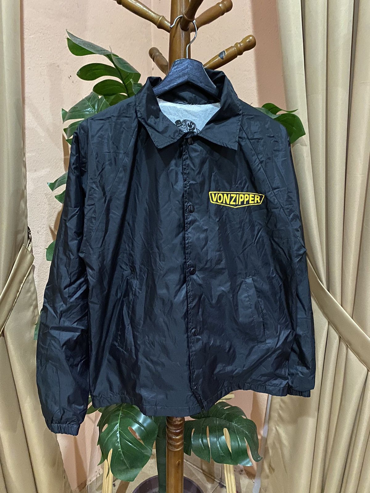 VonZipper VonZipper Coach Jacket – “Rides Alone” Black & Yellow, Size US S / EU 44-46 / 1 - 9 Thumbnail