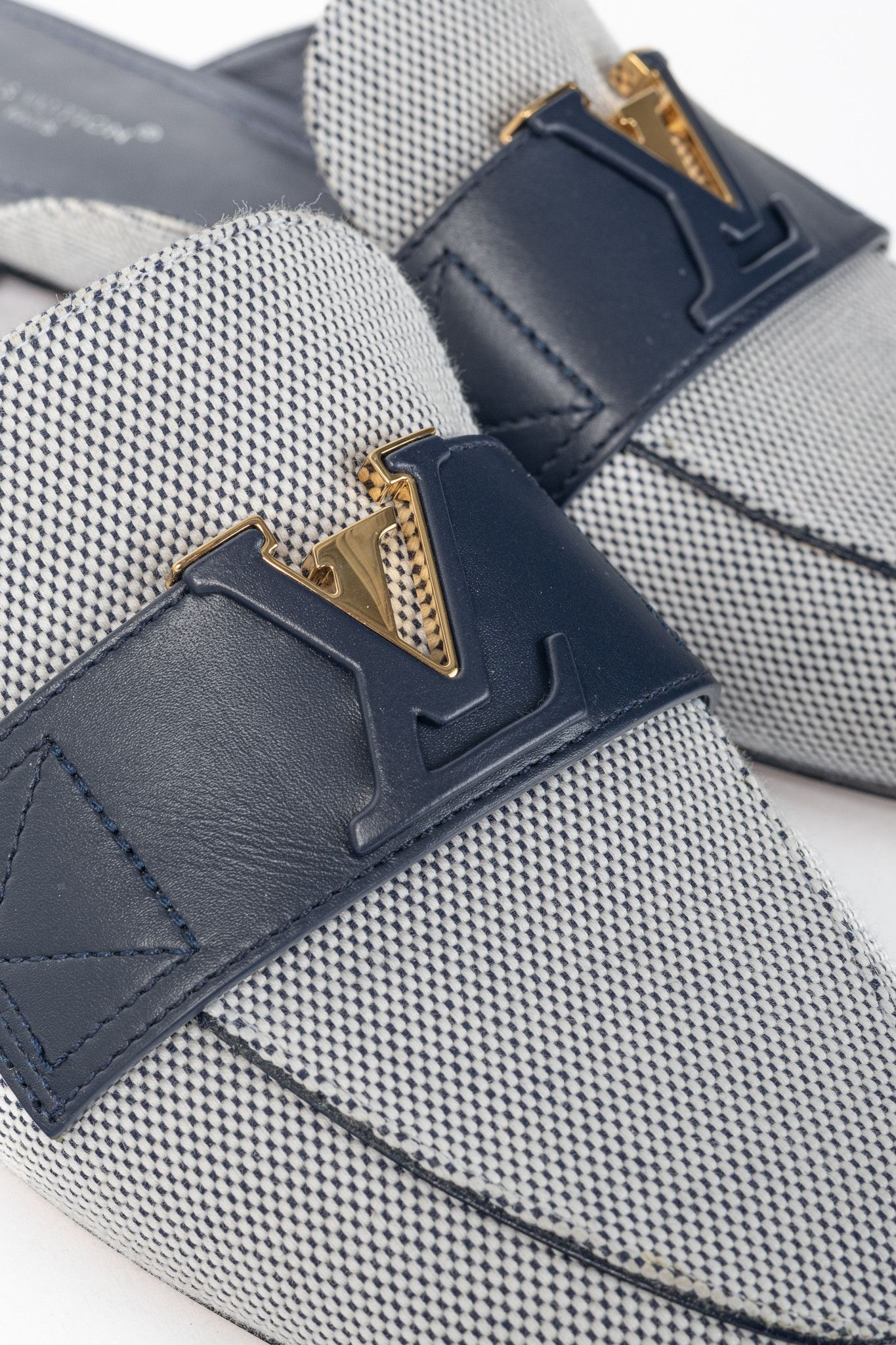 Louis Vuitton Louis Vuitton LV Mare White & Navy Open Back Loafers Size US 7.5 / IT 37.5 - 8 Thumbnail