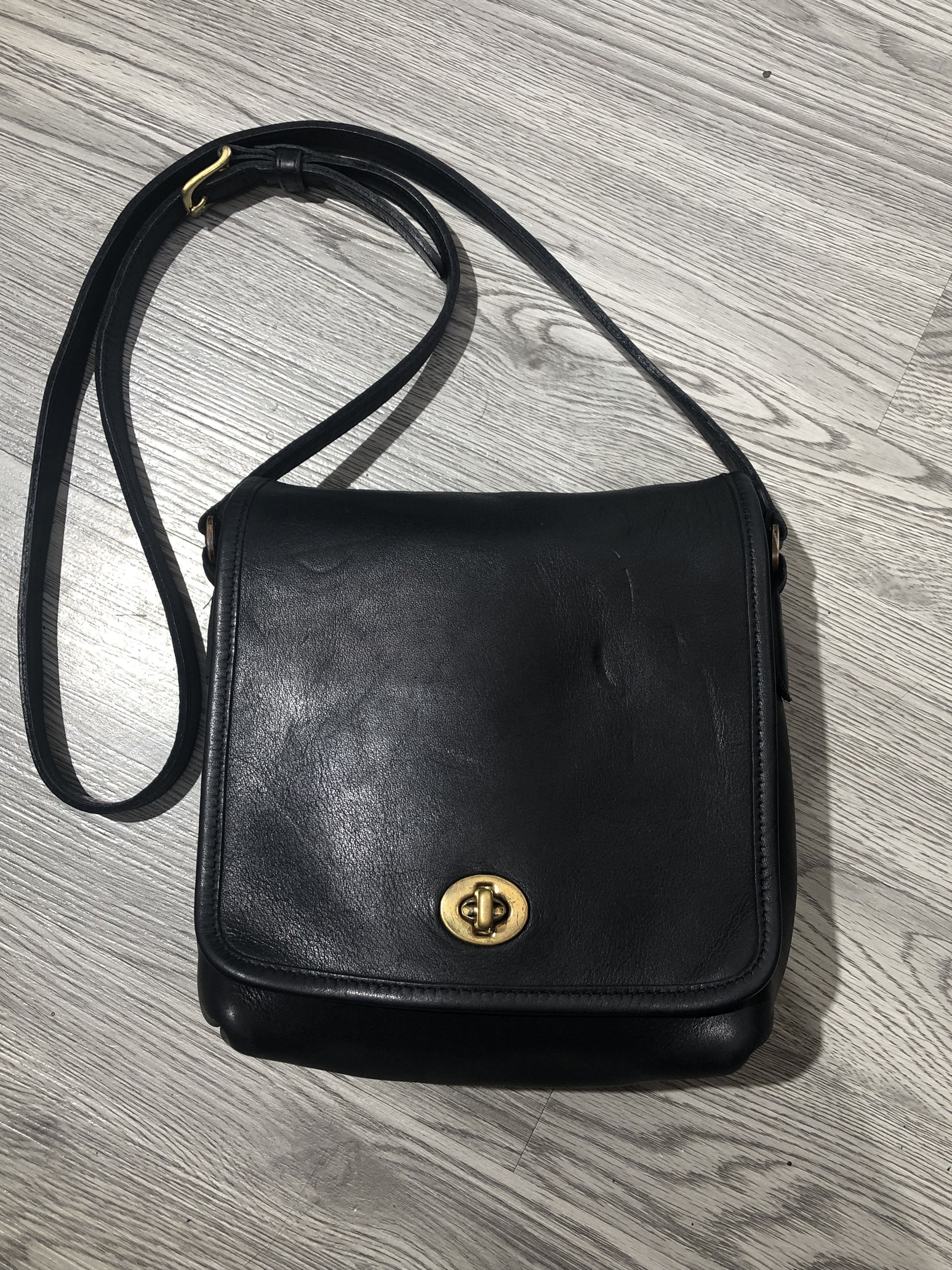 Coach Vintage Old COACH Companion Flap 9076 Black Leather Size ONE SIZE - 1 Thumbnail
