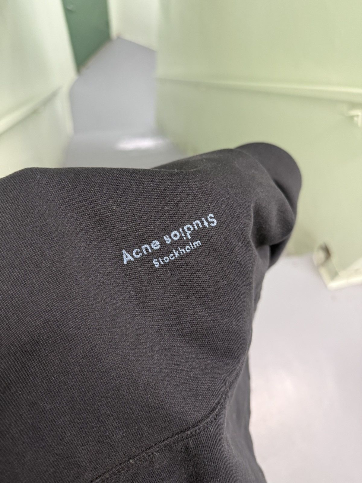 Acne Studios Acne Studios Stockholm ‘Black’ Cropped Hoodie Size XXS / US 00 / IT 34 - 6 Thumbnail