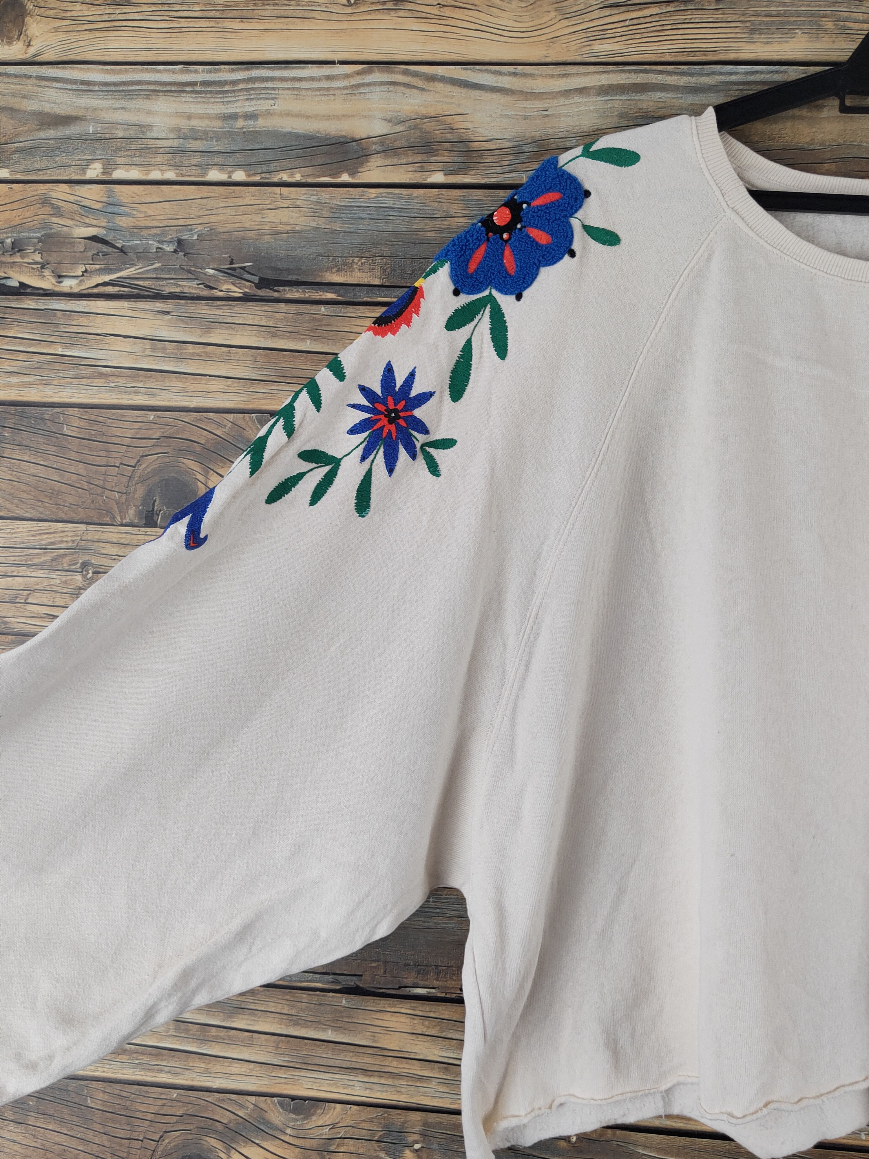 Japanese Brand × Vintage DL Japan embroidery flower Ivory Sweatshirts #2478 Size XL / US 12-14 / IT 48-50 - 3 Thumbnail