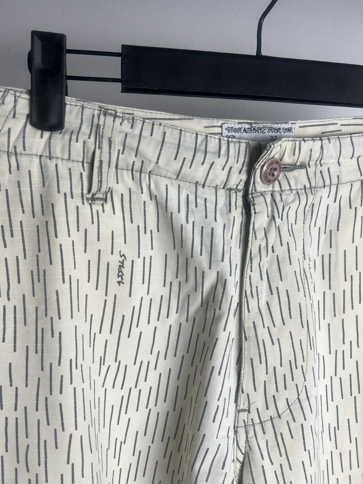 Futura × Stussy 2000s Stussy X Futura Raindrop Shorts Cargo Size US 32 / EU 48 - 2 Thumbnail