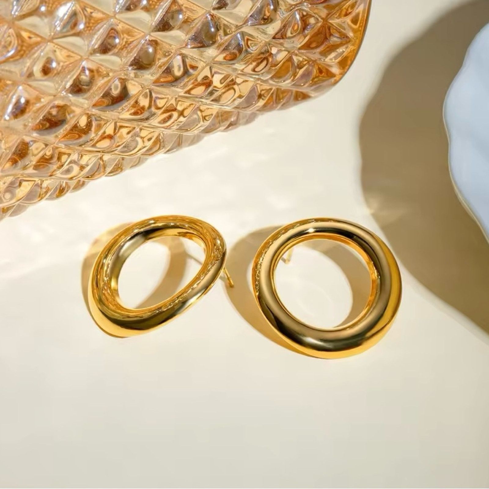 Other 18k Gold Plated Stainless Steel Round Hollow Smooth Earrings Size ONE SIZE - 2 Thumbnail