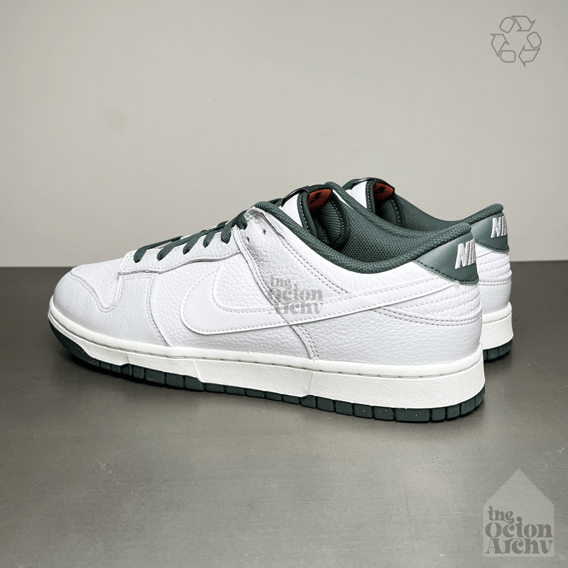 Nike Size 13 Nike Dunk Low SE Photon Dust Vintage Green Pre-Owned Size US 13 / EU 46 - 2 Thumbnail