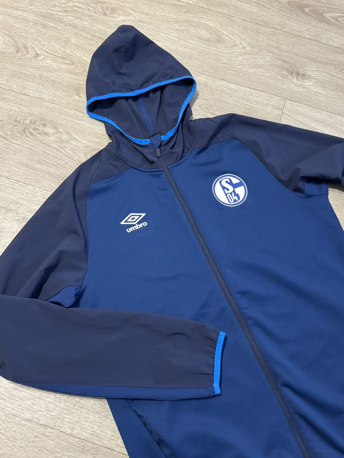 Umbro 🔷Umbro Schalke 04 2021/22 Soccer Light Jacket🔷 Size US L / EU 52-54 / 3 - 3 Thumbnail