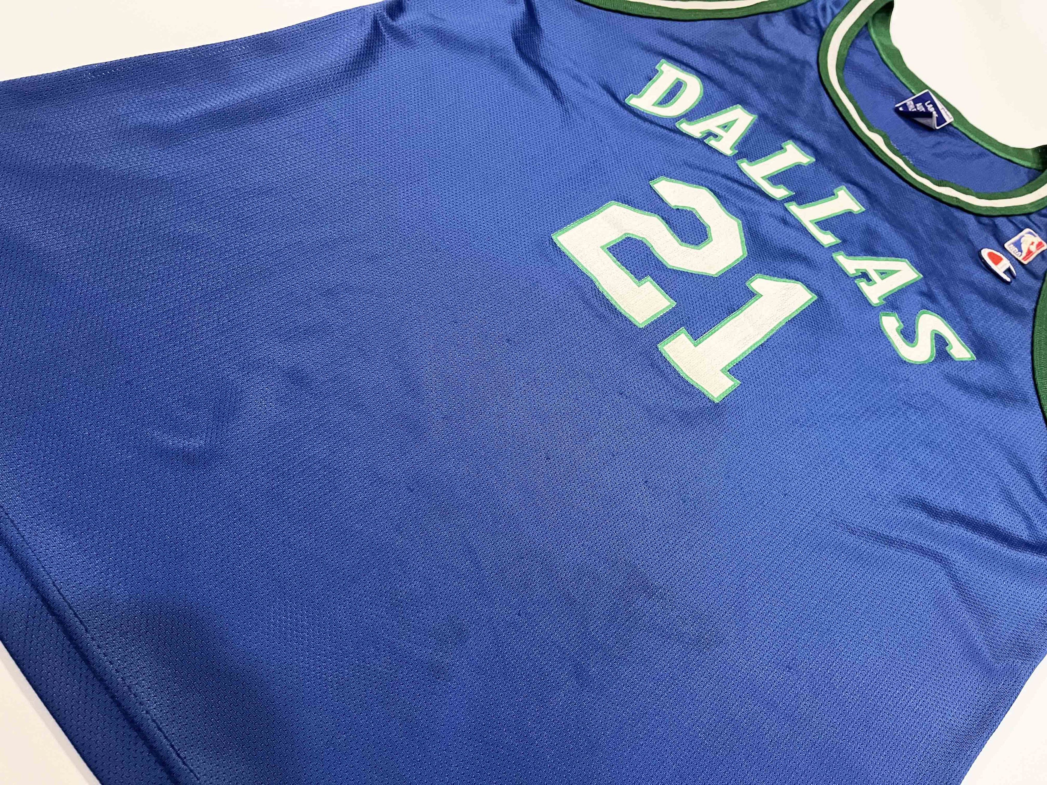 Champion × NBA × Vintage Vintage Champion Dallas Mavericks GREG BUCKNER #21 Jersey Size US M / EU 48-50 / 2 - 8 Thumbnail