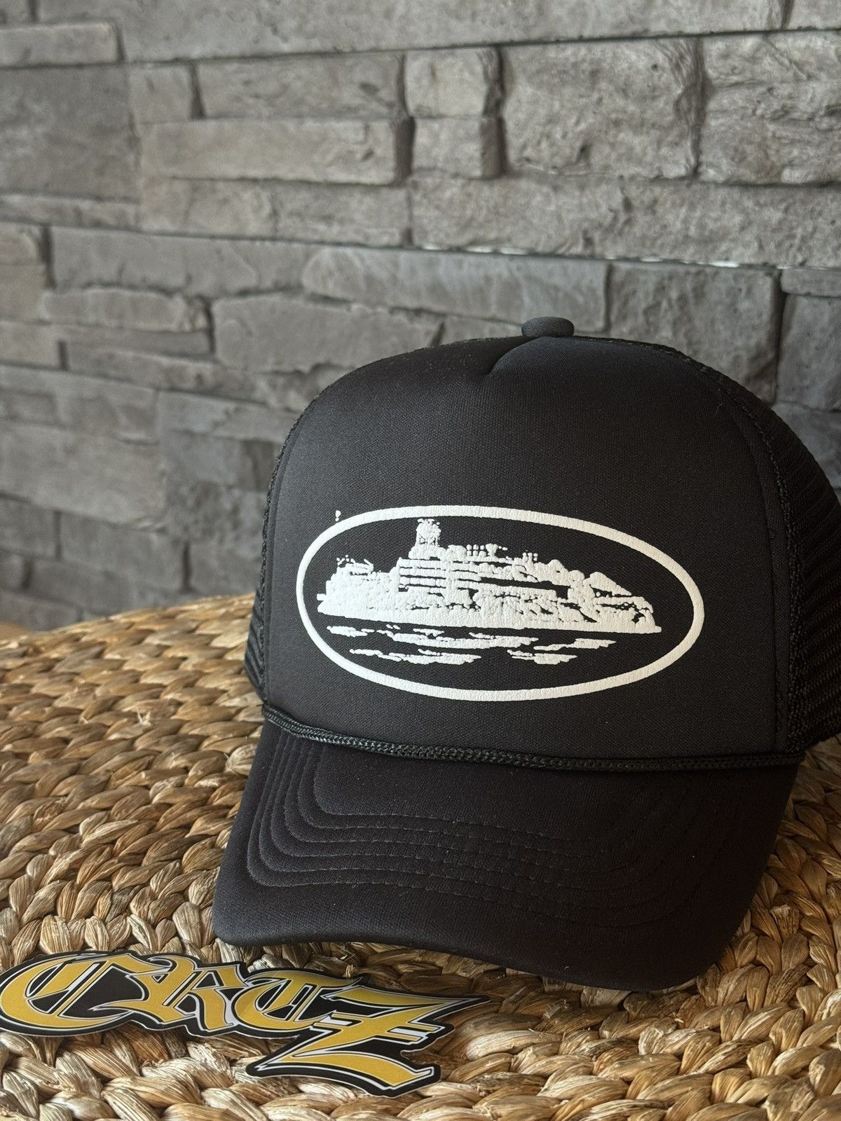 Corteiz Alcatraz Premium Puff Print Trucker Hat