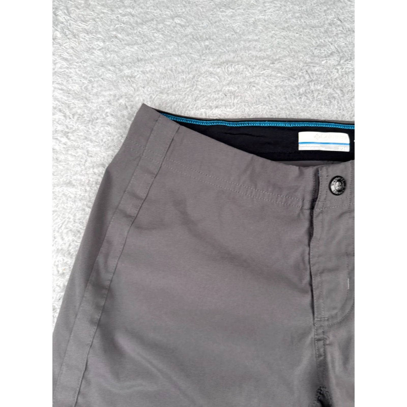 Vintage Columbia Shorts Women Gray Cargo Omni-Shield Just Right 26x5 Size 26" / US 2 / IT 38 - 4 Thumbnail