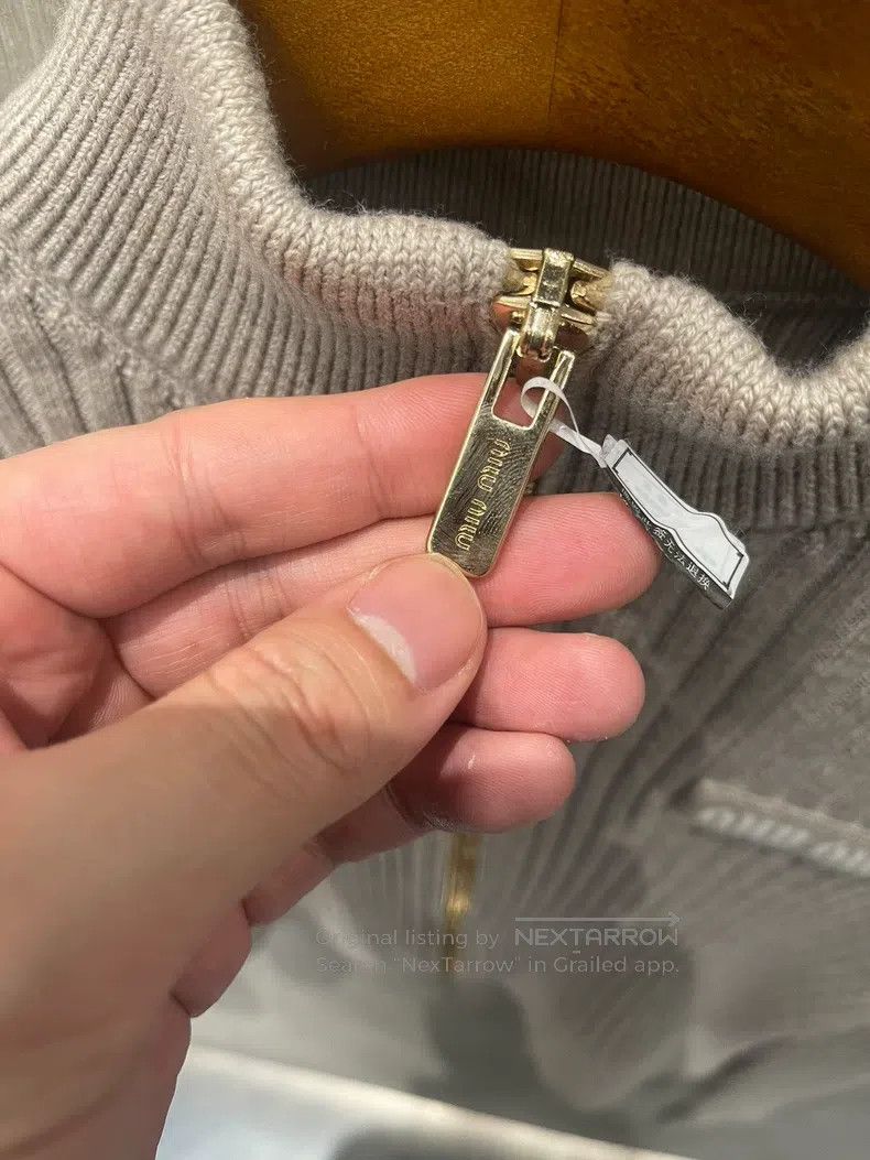 Miu Miu Miu Miu Oatmeal Knit Zip-up Jacket Size XS / US 0-2 / IT 36-38 - 4 Thumbnail