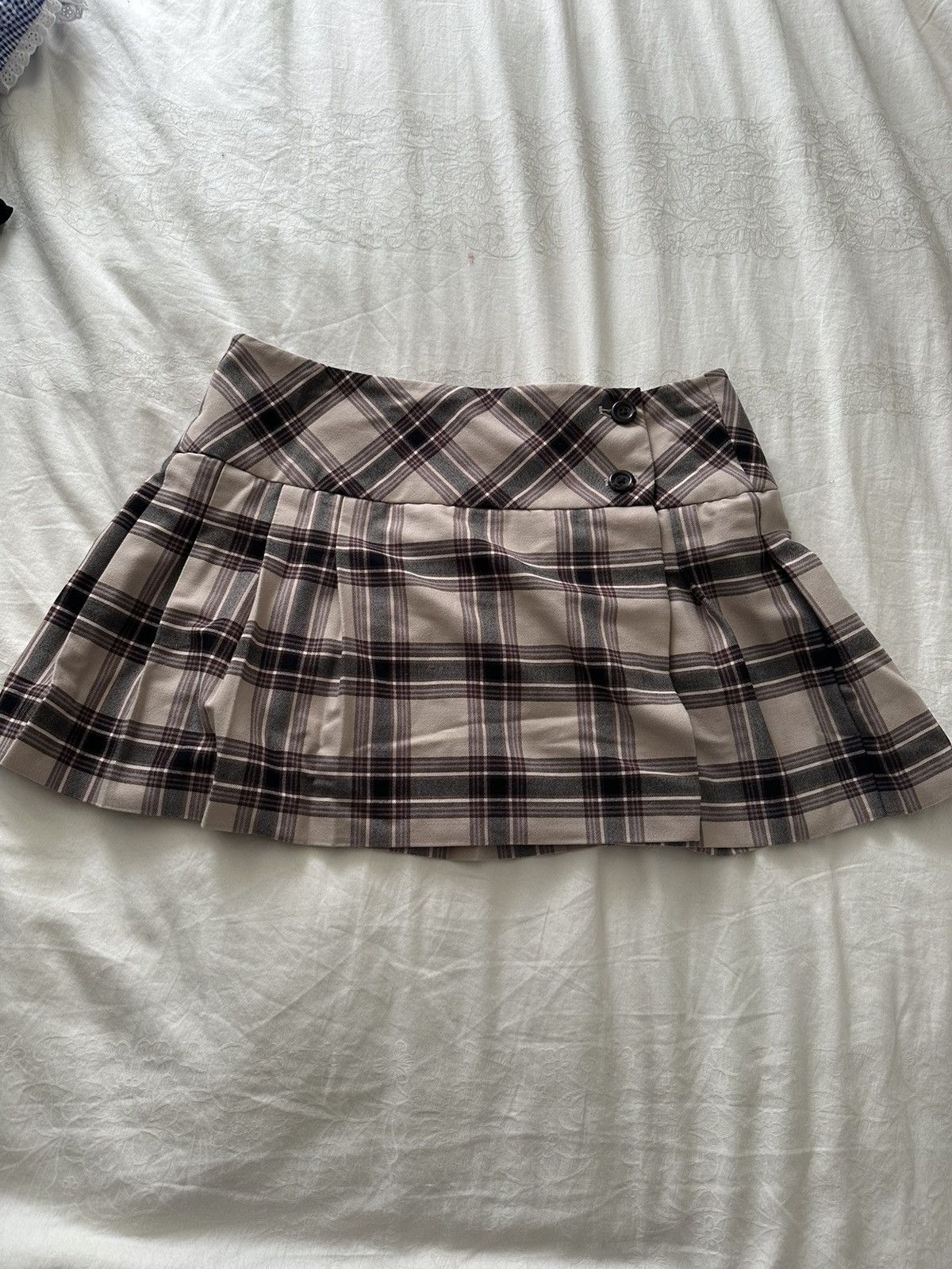 image of Aritzia Sunday Best Plaid Pleated Mini Skirt in Tan Plaid, Women's (Size 30)