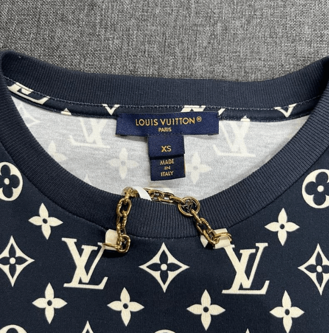 Louis Vuitton Louis Vuitton short-sleeve T-shirt Size US XS / EU 42 / 0 - 3 Thumbnail
