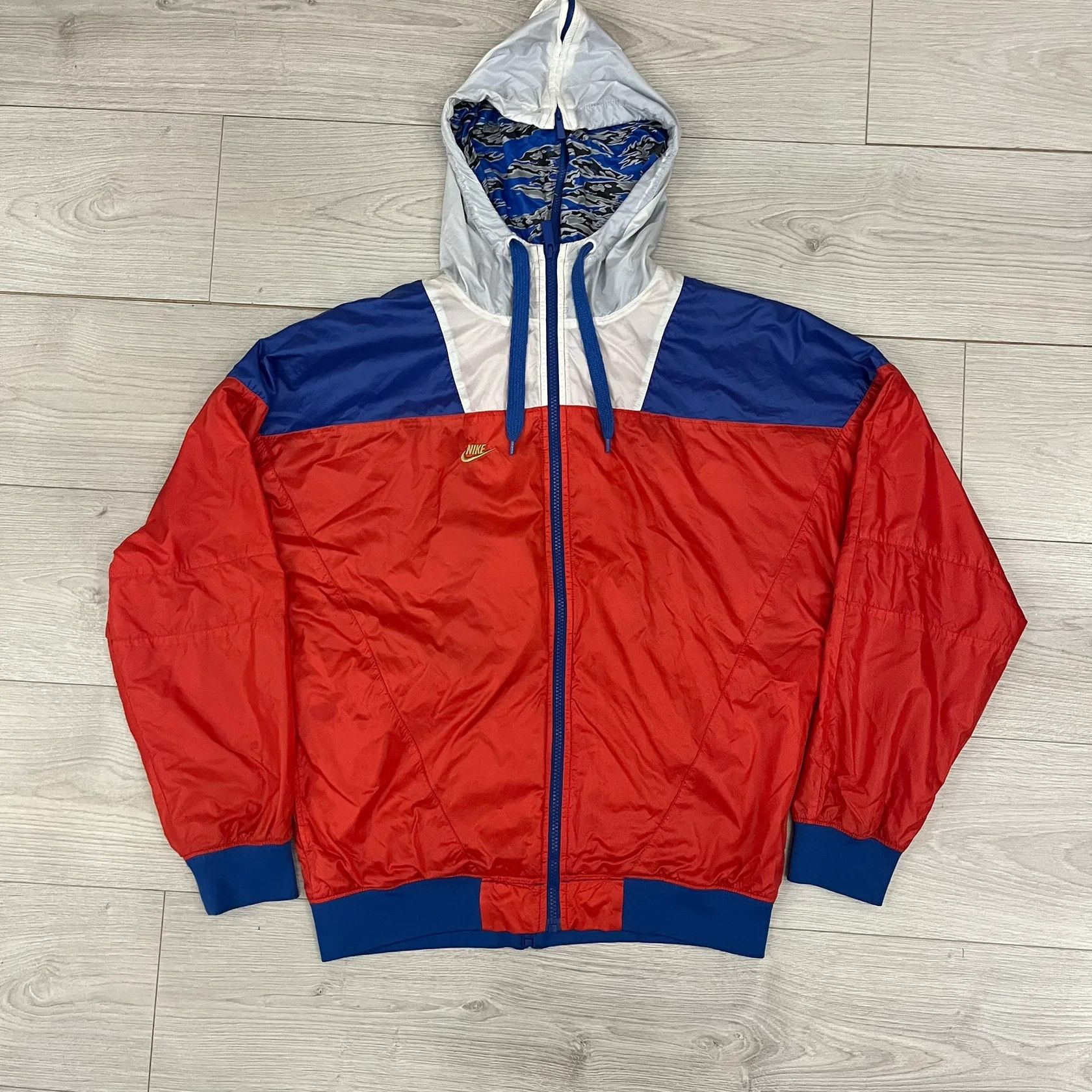 Nike Nike Red/Blue/White Split Windbreaker Size US M / EU 48-50 / 2 - 1 Thumbnail