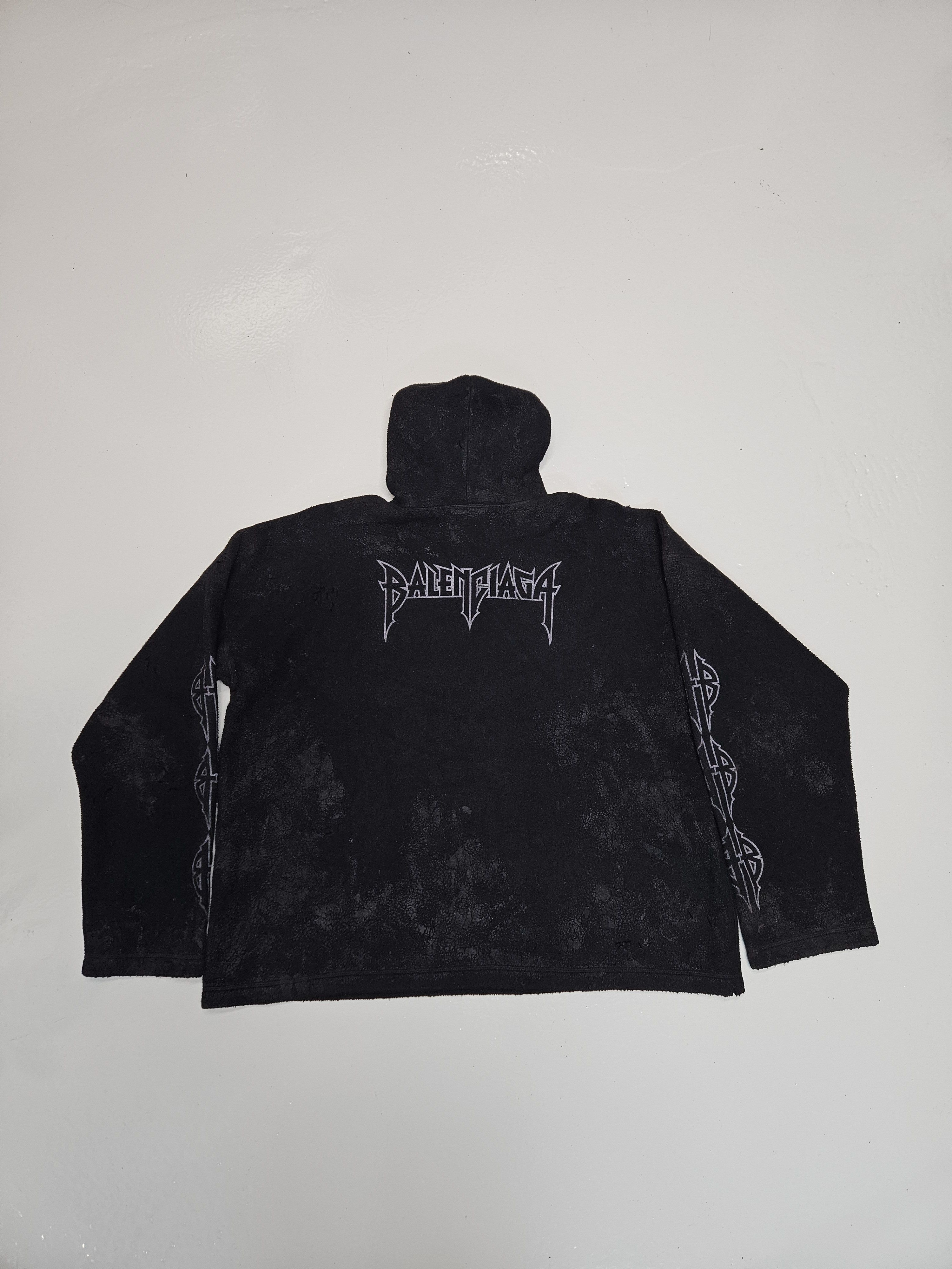 Balenciaga Balenciaga distressed fleece paris moon hoodie Size US M / EU 48-50 / 2 - 3 Thumbnail