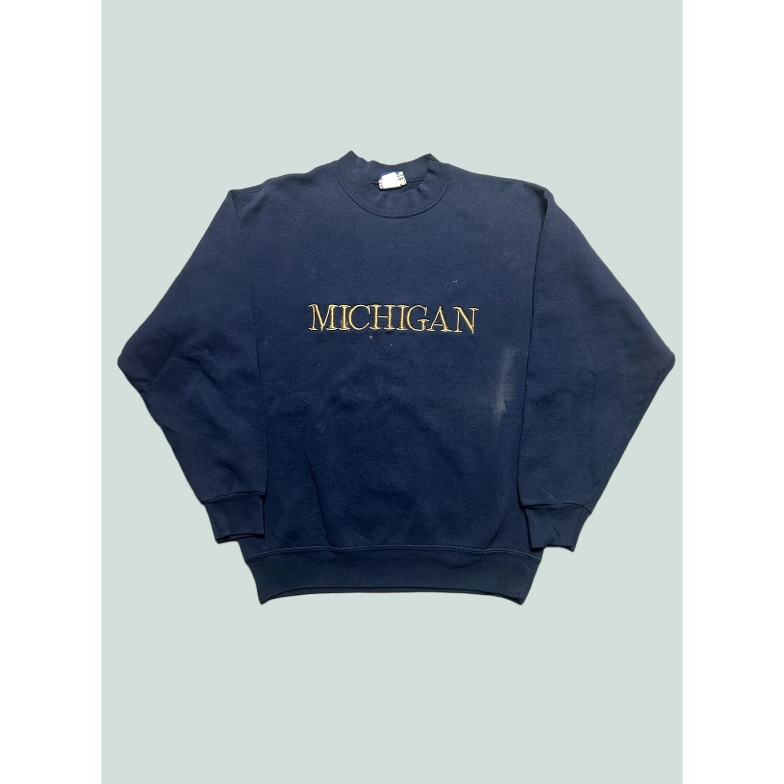 Vintage VINTAGE University of Michigan Embroidered Sweatshirt Crewneck Medium Blue 90s 80s Pullover Men M Size US M / EU 48-50 / 2 - 1 Thumbnail
