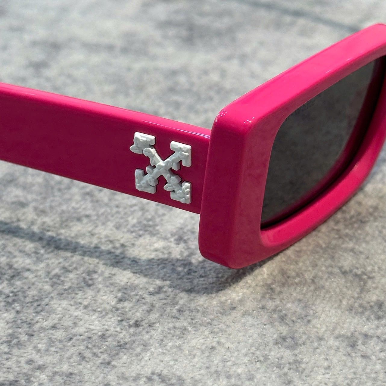 Off-White OFF WHITE ARTHUR PINK SUNGLASSES Size ONE SIZE - 4 Thumbnail
