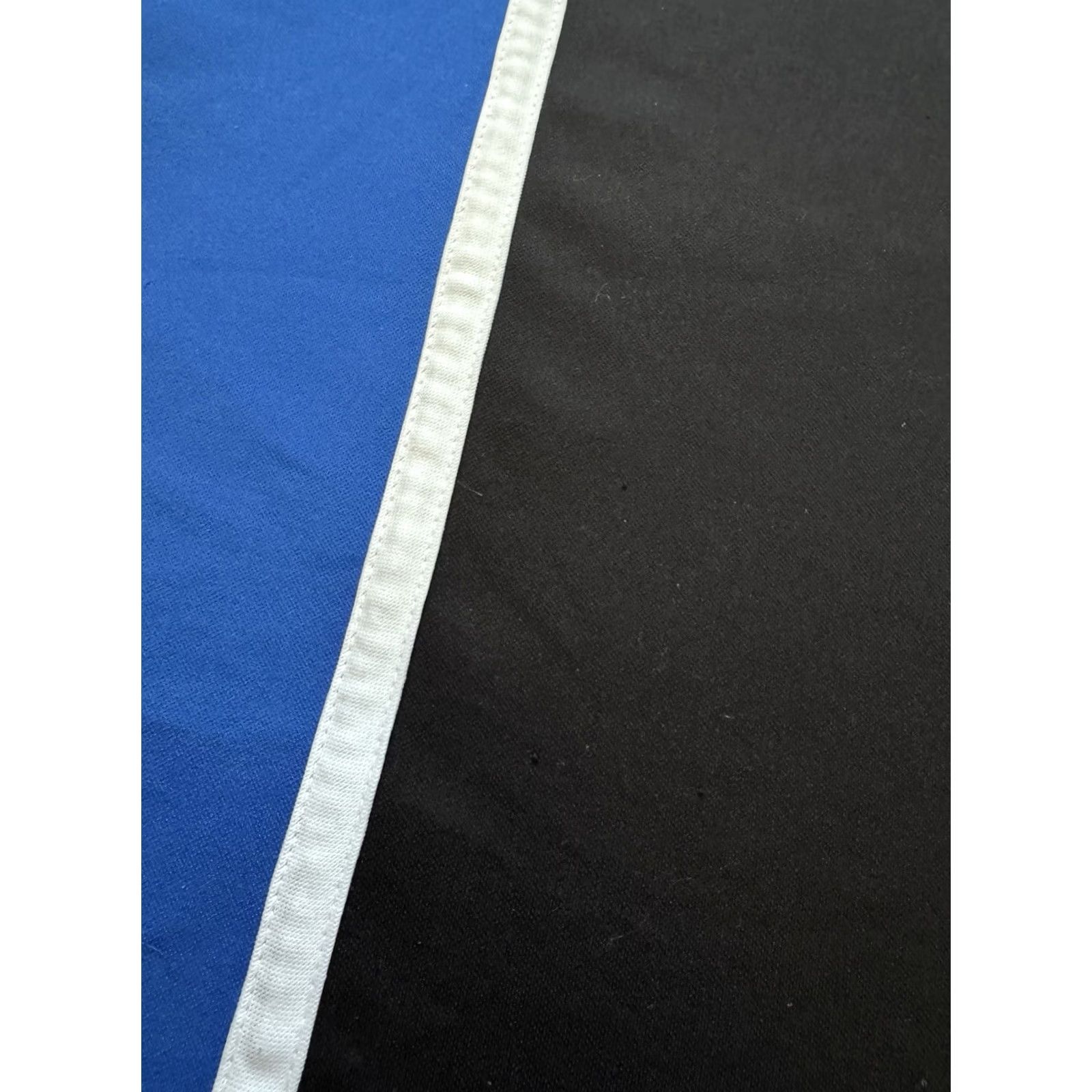 Nike VINTAGE Nike Jersey Shirt Men M 90s Blue Black Nike Template V-Neck Jersey Shirt Mens 90s Vintage Sports Football Soccer Basketball Size US M / EU 48-50 / 2 - 7 Thumbnail