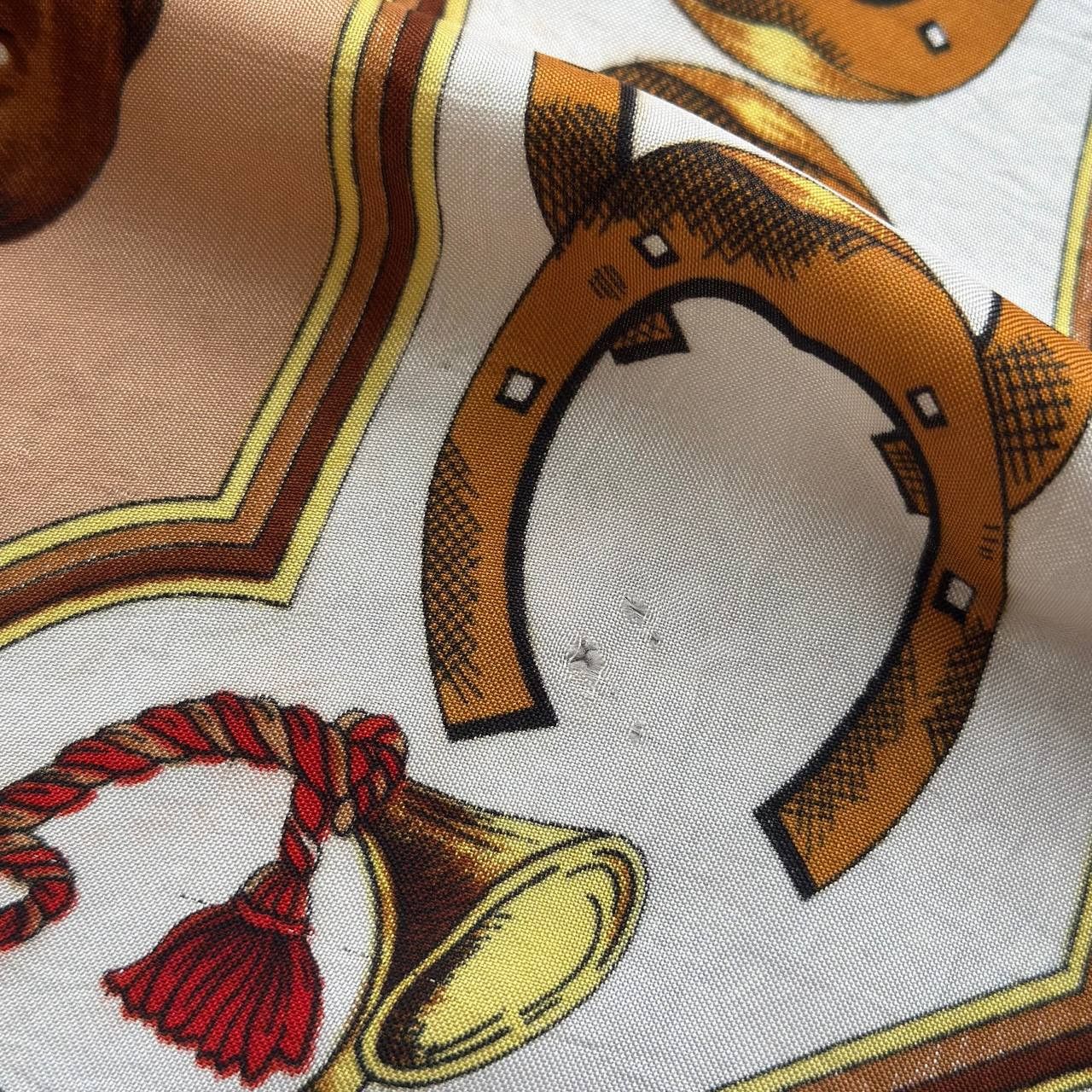 Vintage Italian Vintage Horse Head Luxury Silk Scarf (Hemes Style) Size ONE SIZE - 8 Thumbnail