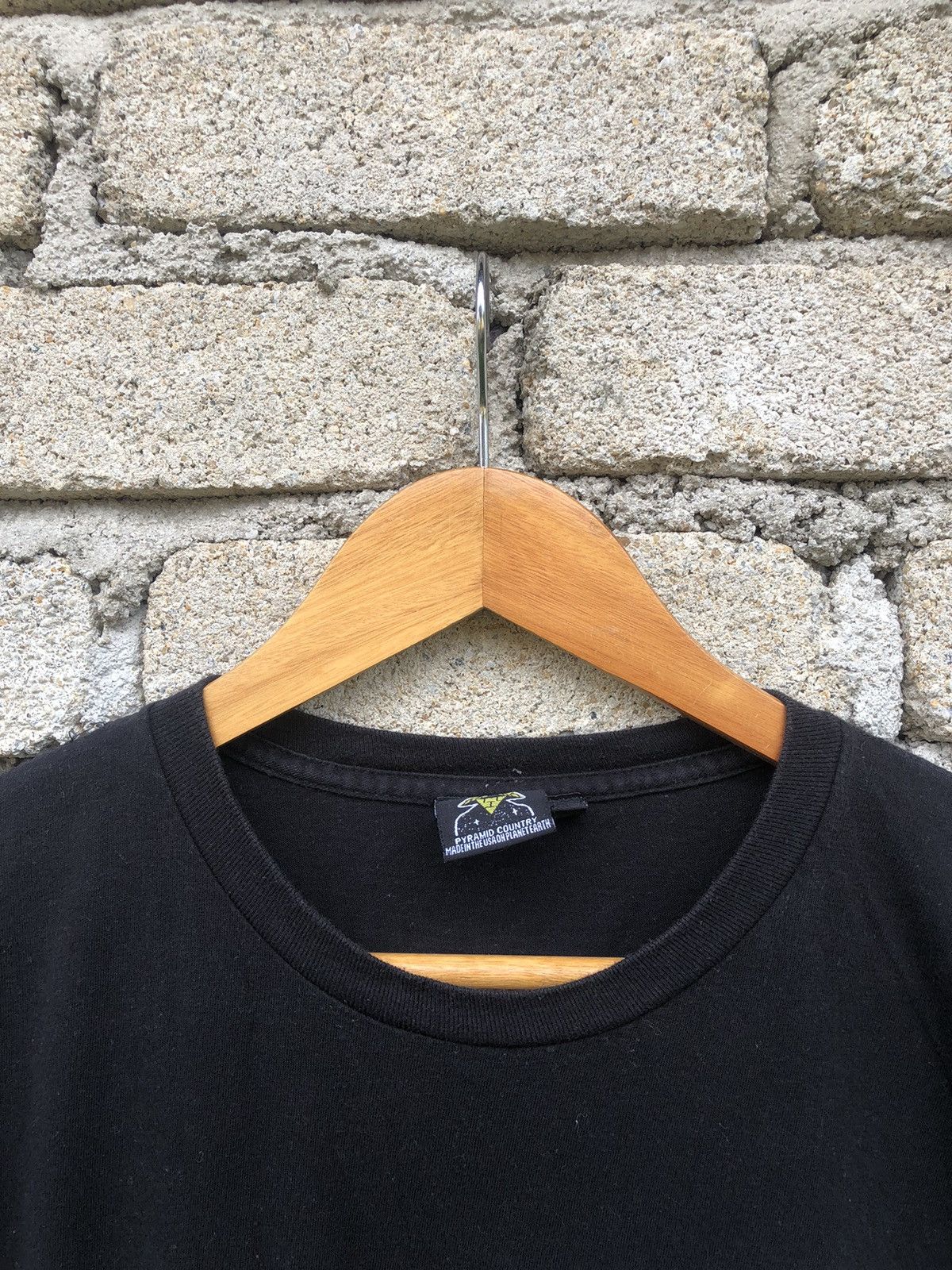 Blind Skateboards Vintage Y2K Pyramid Country Skateboard Backhit Tshirt Size US M / EU 48-50 / 2 - 11 Thumbnail