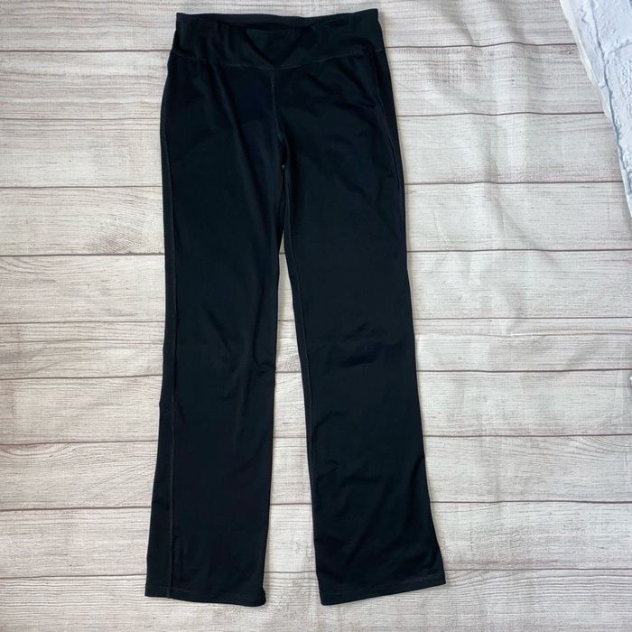 Champion Champion women M wide leg pull on yoga pants black | Grailed