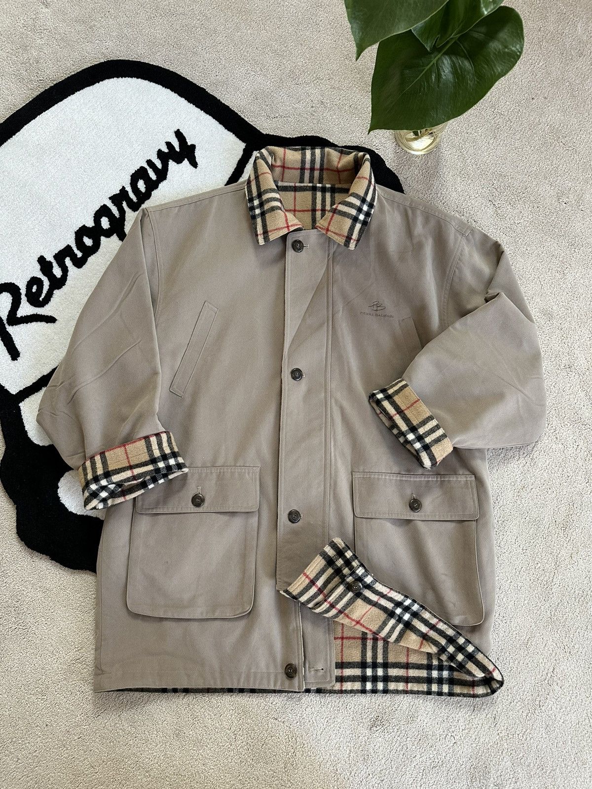 image of Burberry x Pierre Balmain Crazy Vintage Pierre Balmain Nova Check Reversible Coat in Checkered (Siz