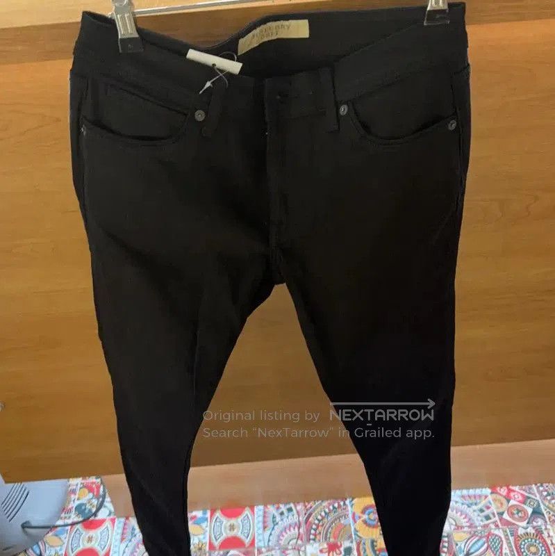 Burberry Burberry Black Cotton Casual Pants for Women. Size 23" - 1 Thumbnail