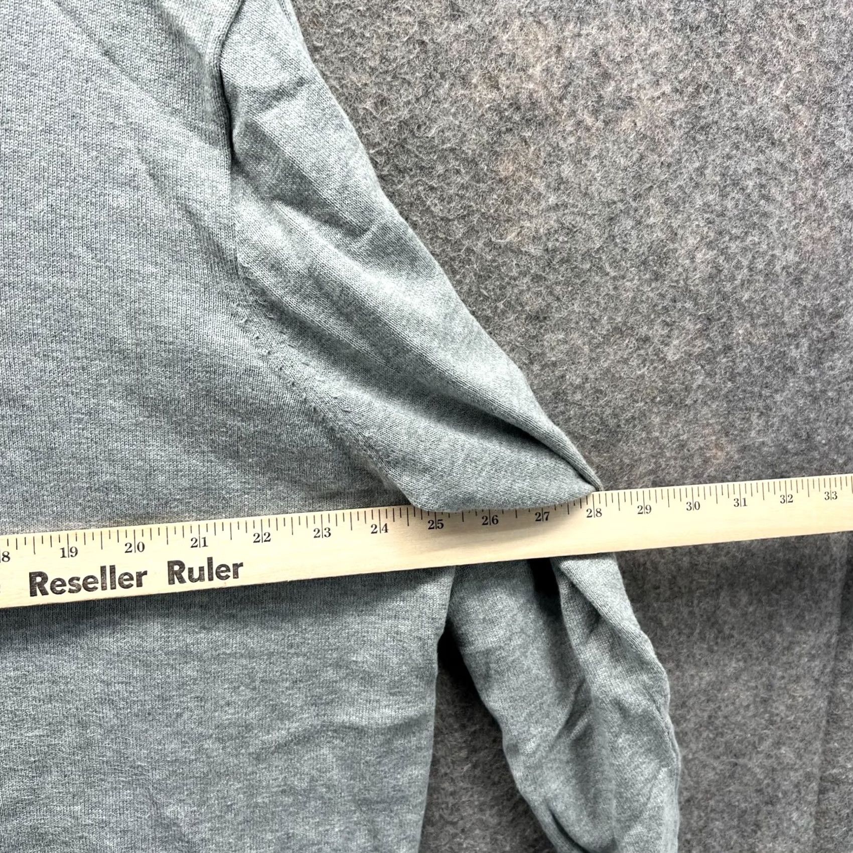 Tommy Hilfiger Tommy Hilfiger Sweater Mens XL Gray V-Neck Pullover Cotton All Seasons Logo Vintage: No Size US XL / EU 56 / 4 - 3 Thumbnail