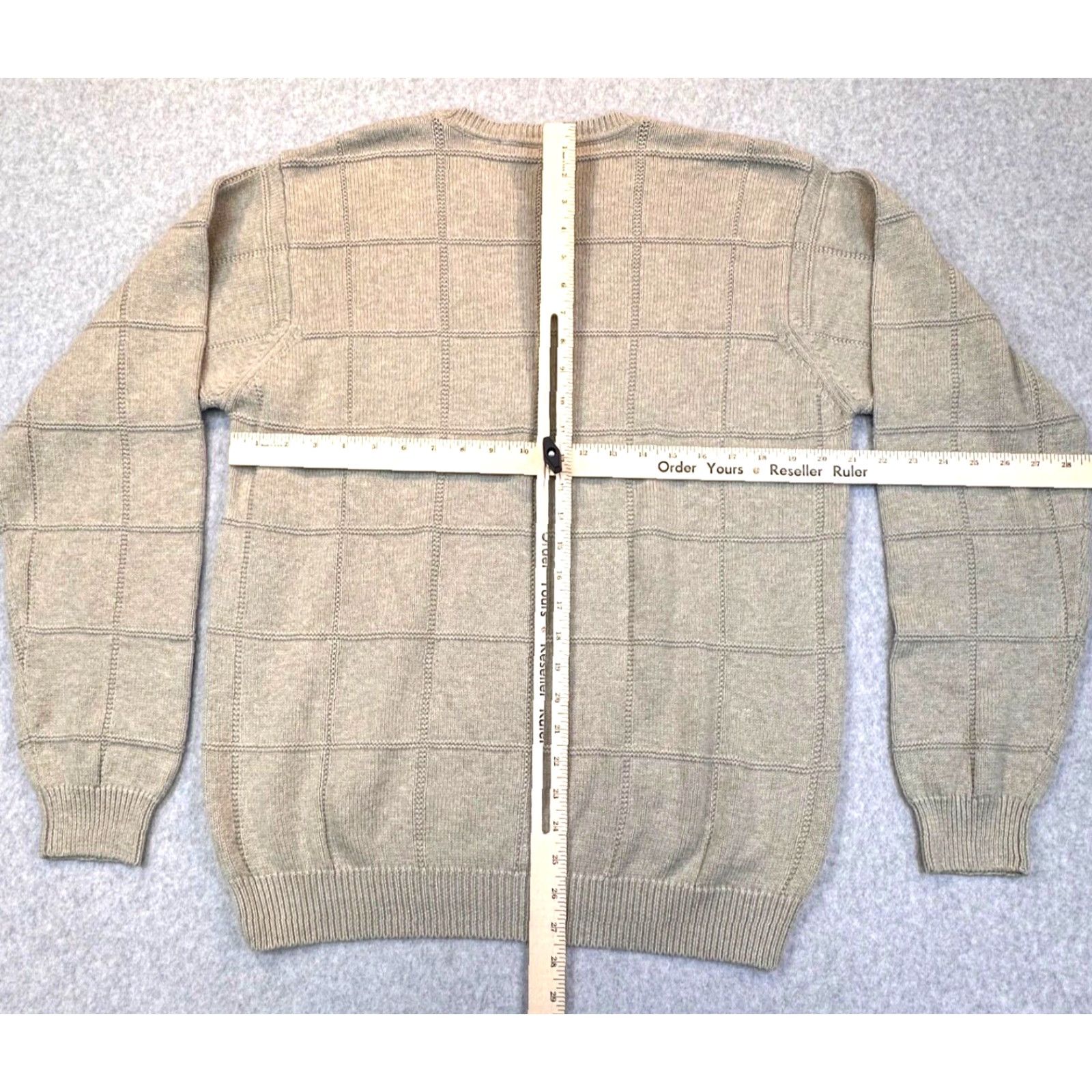 Izod VINTAGE IZOD BeIge Cotton Grid Knit Sweater Mens Medium Cre w Neck Cable Knit 90s Pullover logo Embroidered Size US M / EU 48-50 / 2 - 7 Thumbnail