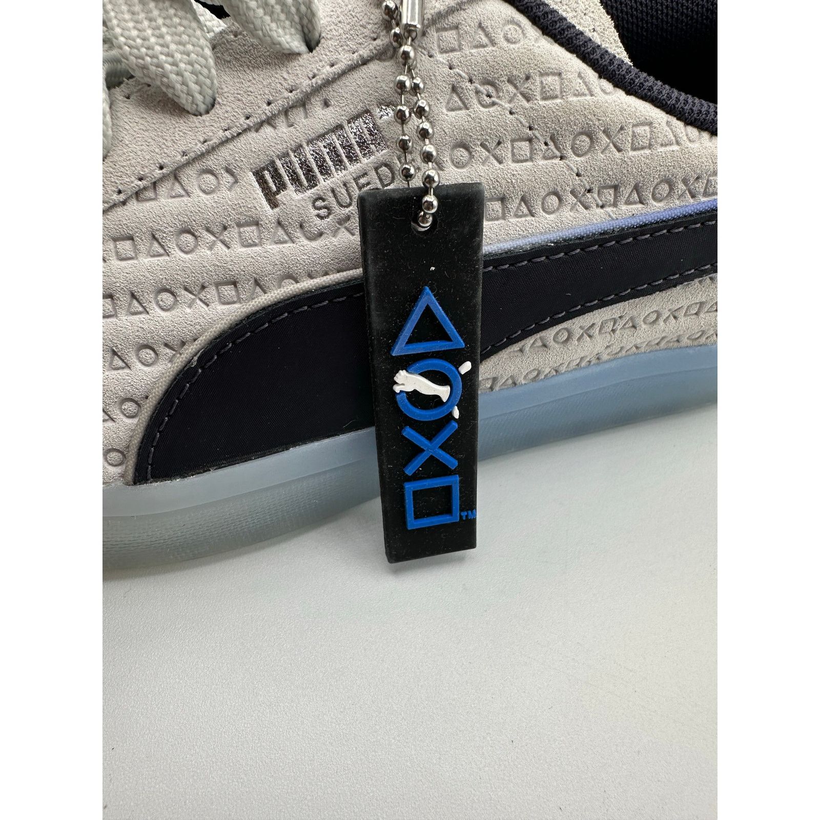 Puma Puma Suede X PlayStation Big Kid “Glacial Grey” size 4y Size US 5.5 / IT 35.5 - 7 Thumbnail